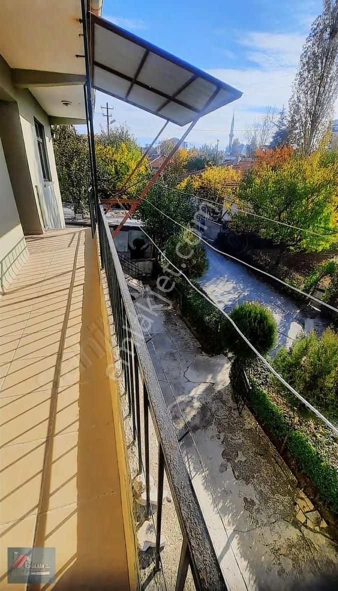 Gökhan Emlak'tan Kıbrısköyü'nde 95m2 Arsalı Müstakil Satılık Ev - Görsel 12