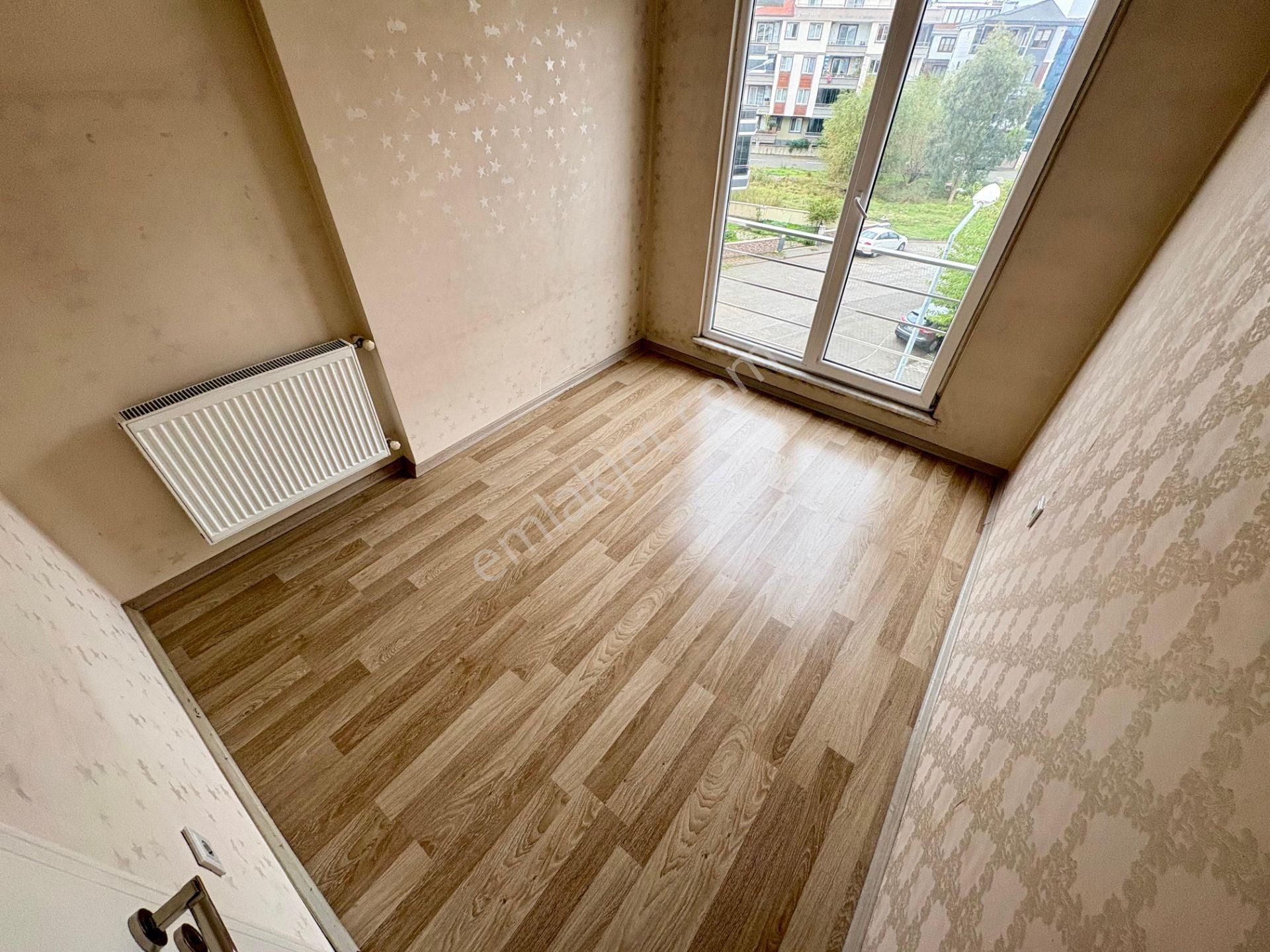 Akçay Sezgin Emlaktan Ara Kat & Ön Cephe 120m2 Satılık 2+1 Daire - Görsel 24