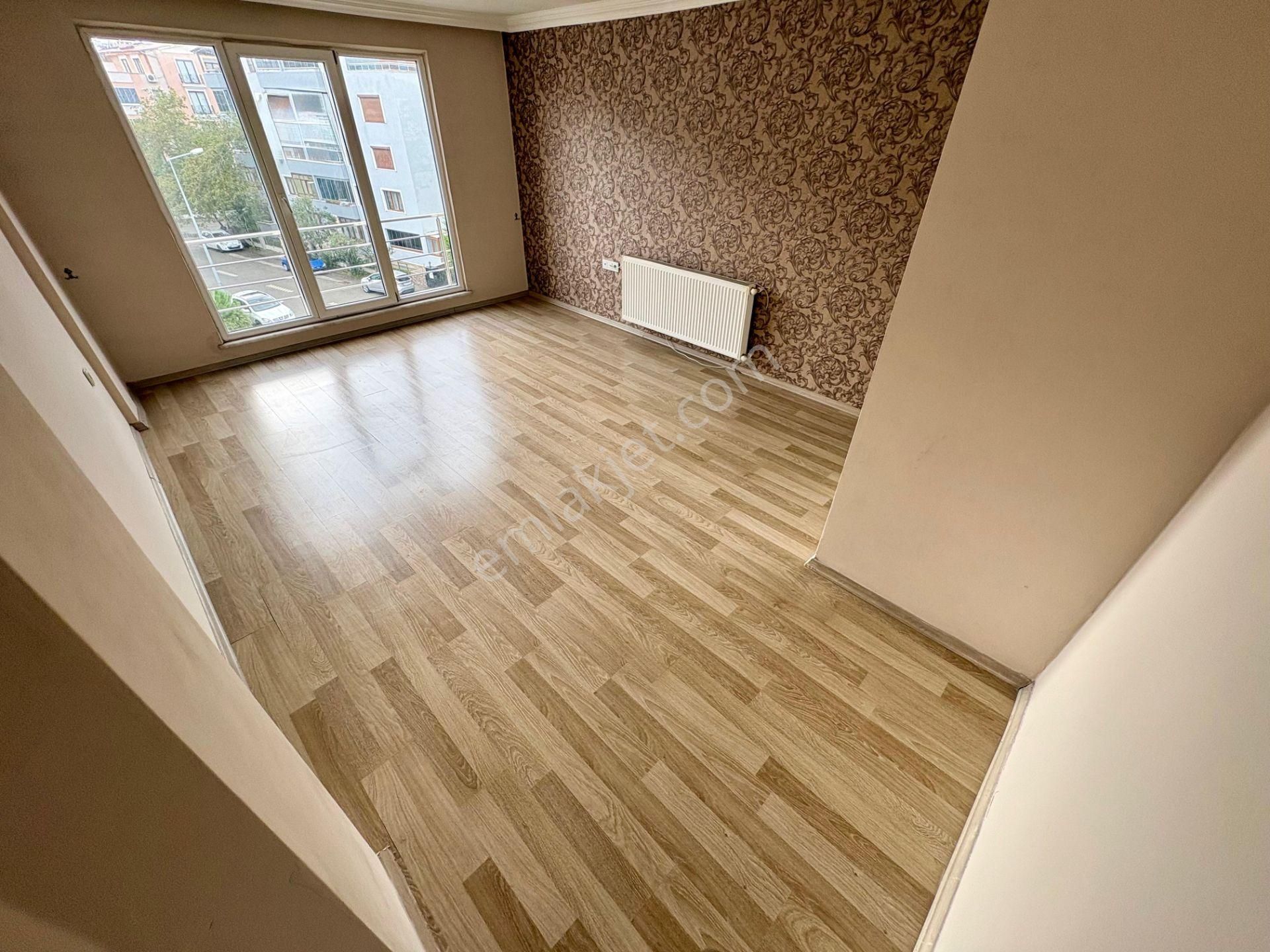 Akçay Sezgin Emlaktan Ara Kat & Ön Cephe 120m2 Satılık 2+1 Daire - Görsel 3