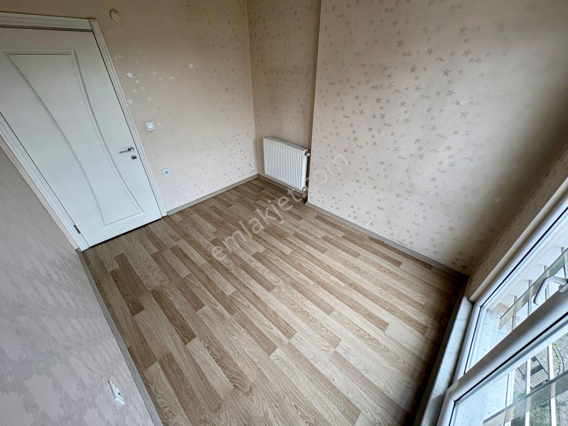 Akçay Sezgin Emlaktan Ara Kat & Ön Cephe 120m2 Satılık 2+1 Daire - Görsel 15