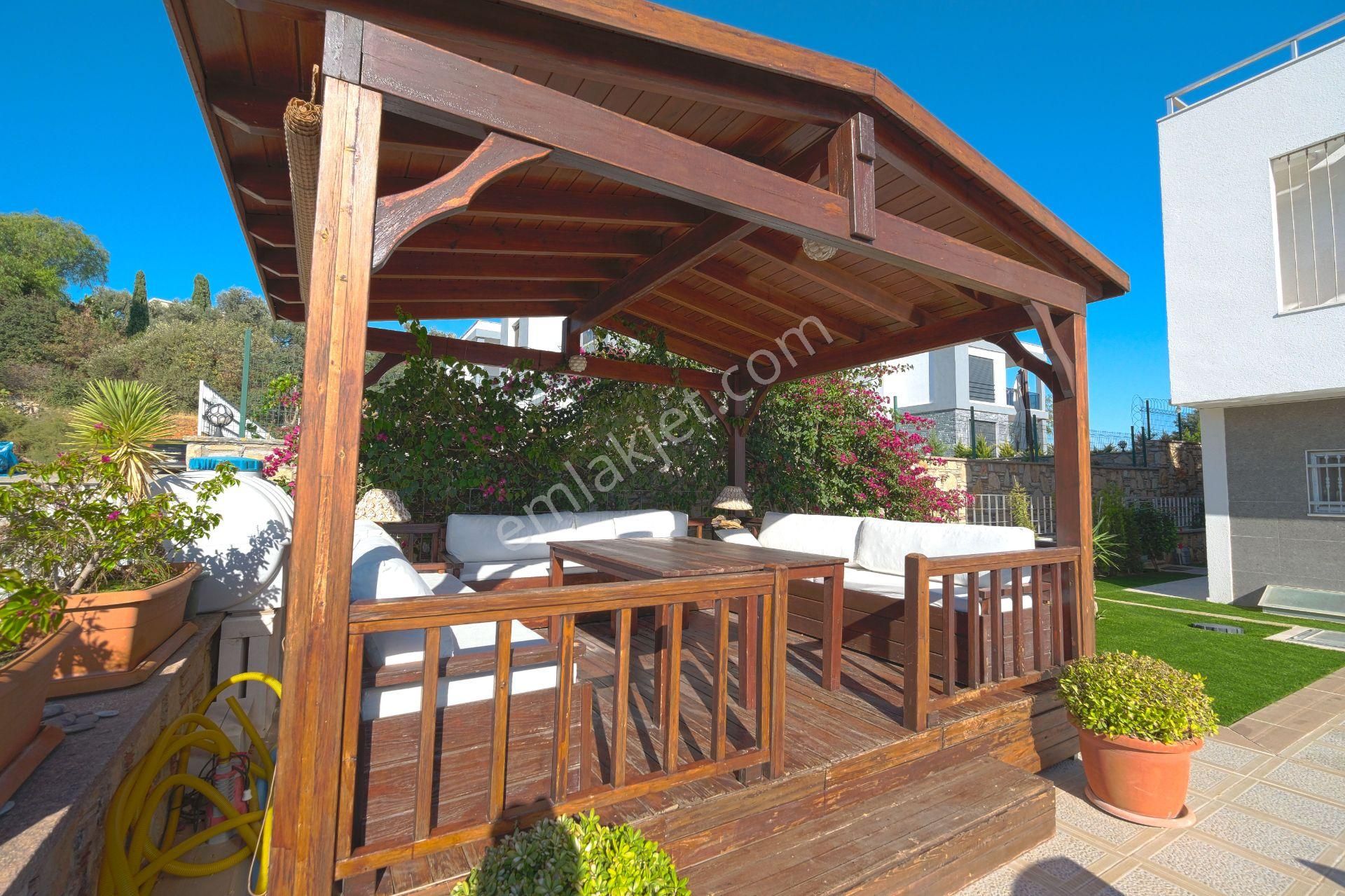 Konacık'da Deniz Manzaralı Satılık 4+1 Villa - Görsel 11