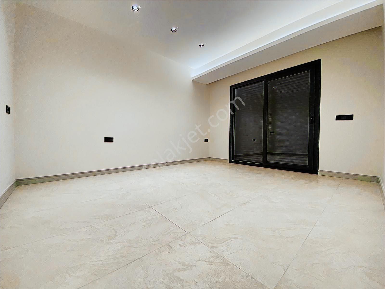 Demirlerden Cepheleri Açık Giyinme Odalı Lüks Geniş 3+1 Daireler - Görsel 24