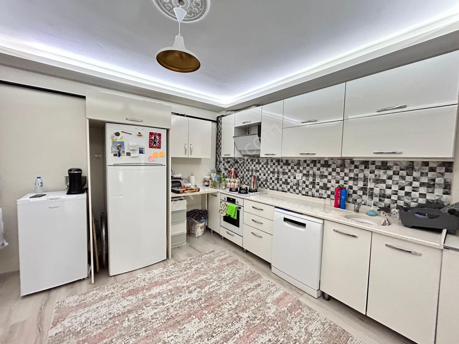 Lider Emlak'tan *ön Cephe 3+1 Acil**satılık Daire*