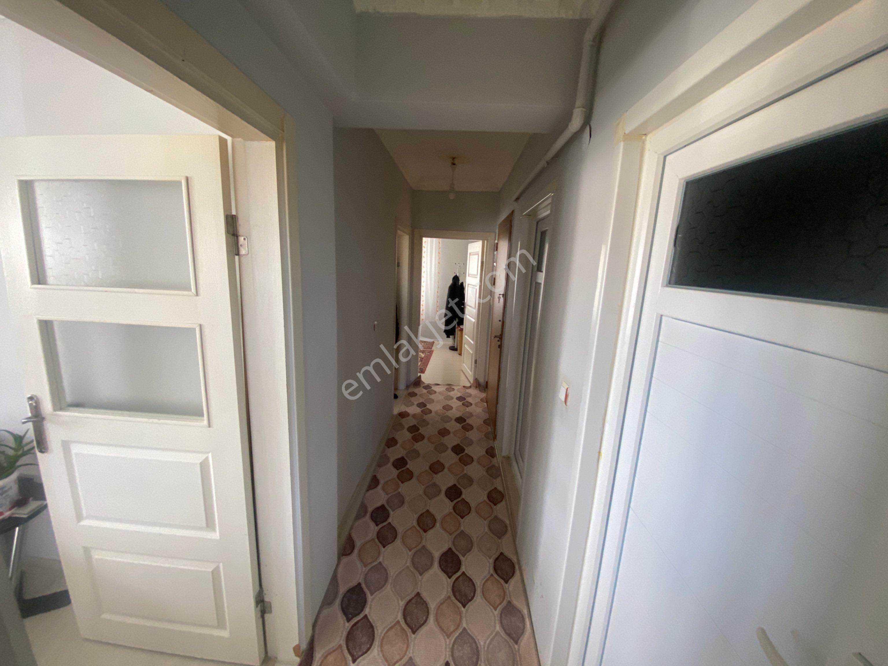 Uğur Emlaktan Bağlık Mah 2+1 3. Kat Daire - Görsel 12