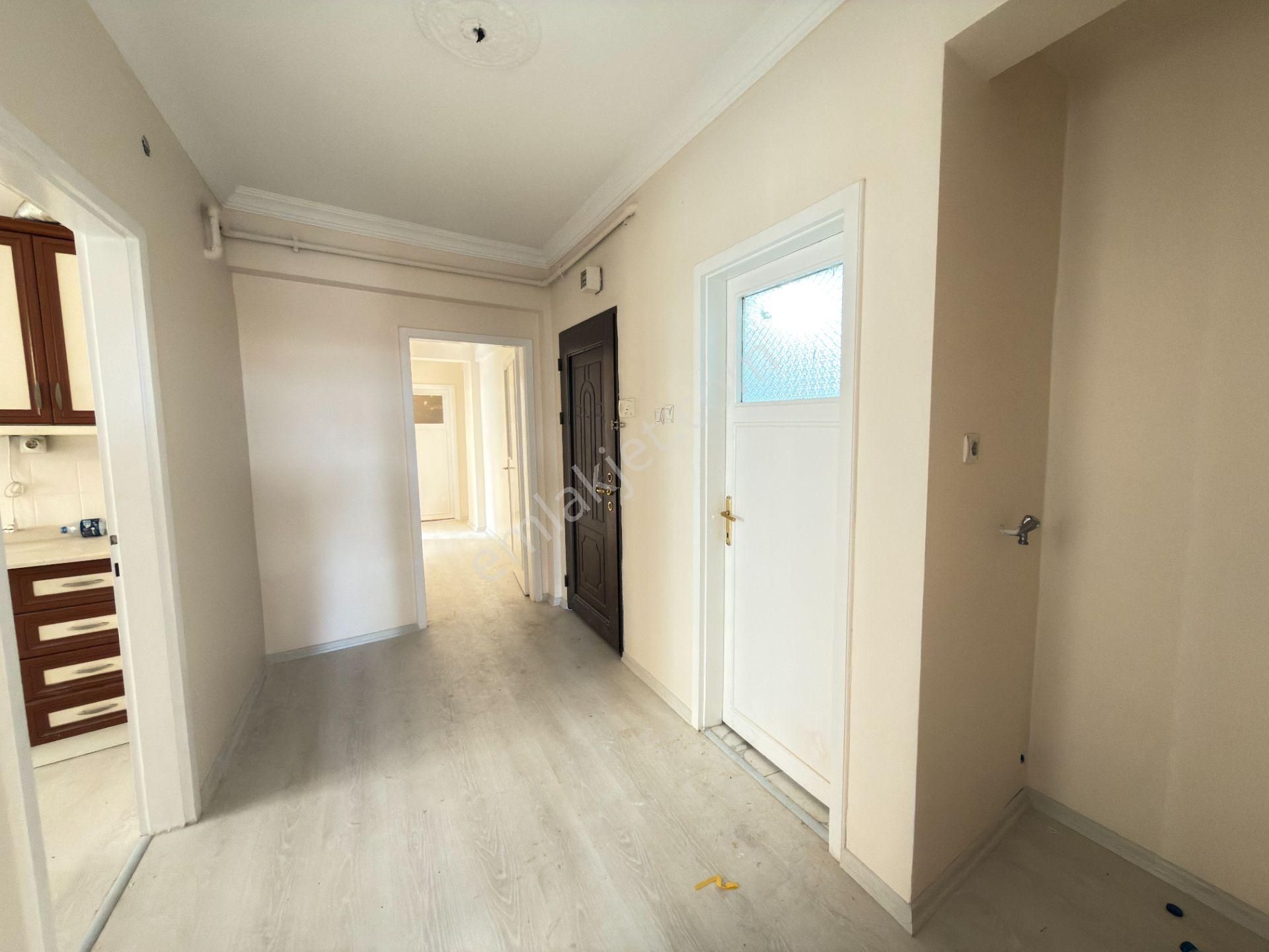 G.d.t.s Caddesi Üstün'de 1.kat Ön Güney Cp. 3+1 Bağımsız Yapılı - Görsel 28