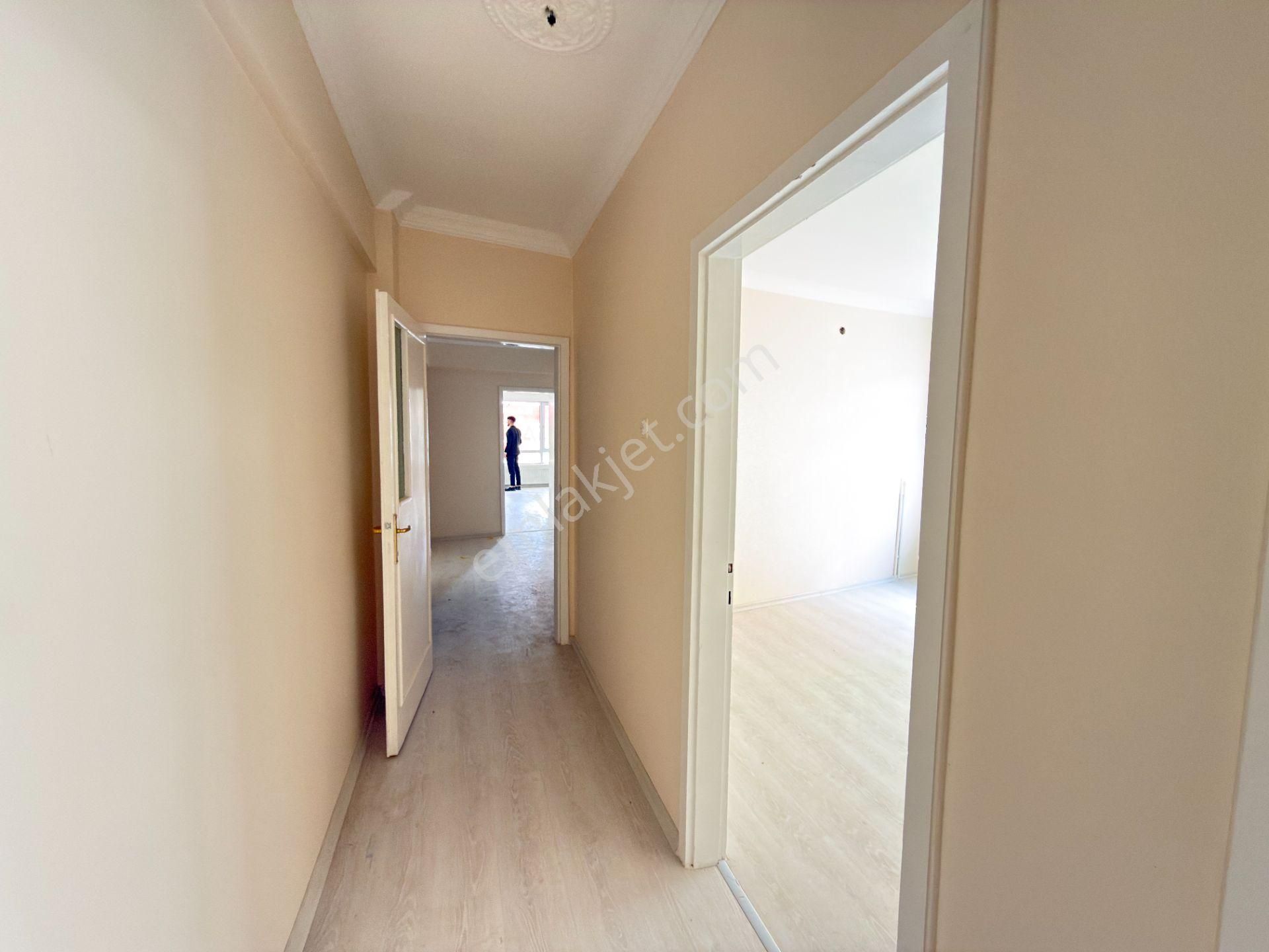 G.d.t.s Caddesi Üstün'de 1.kat Ön Güney Cp. 3+1 Bağımsız Yapılı - Görsel 31