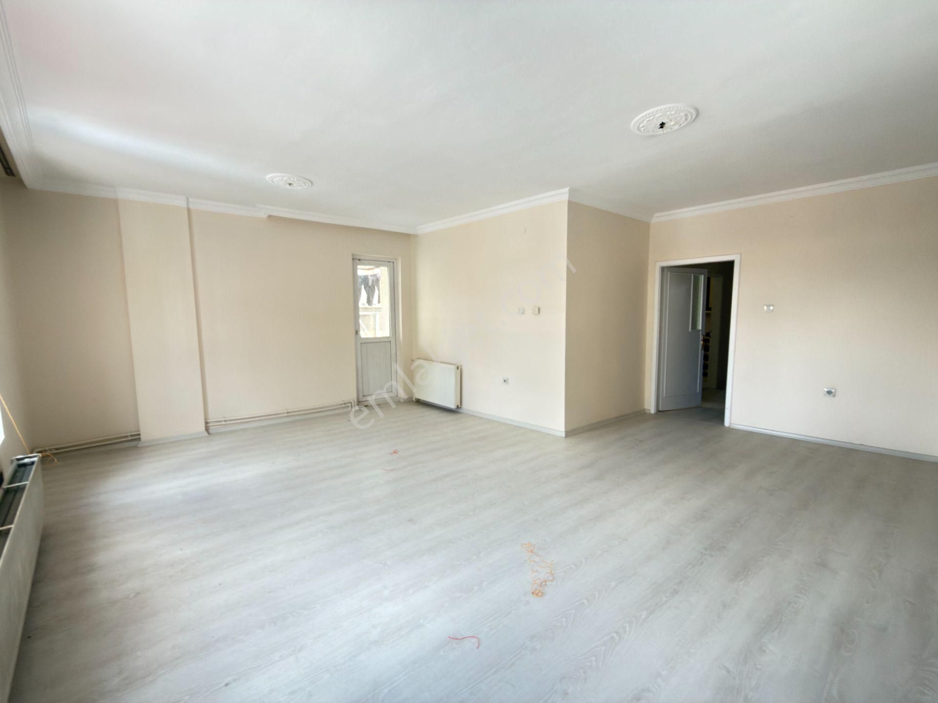 G.d.t.s Caddesi Üstün'de 1.kat Ön Güney Cp. 3+1 Bağımsız Yapılı - Görsel 12