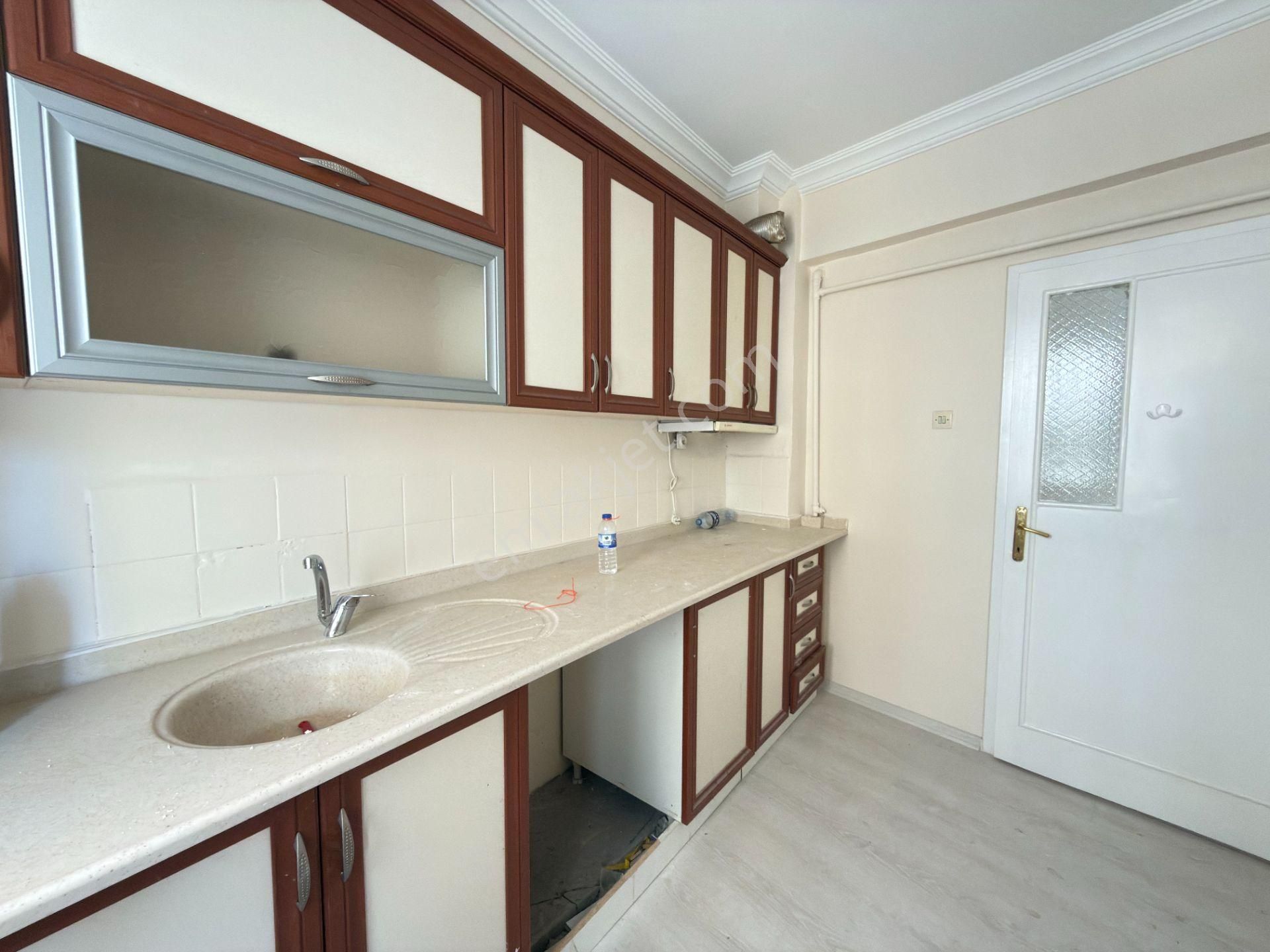 G.d.t.s Caddesi Üstün'de 1.kat Ön Güney Cp. 3+1 Bağımsız Yapılı - Görsel 3