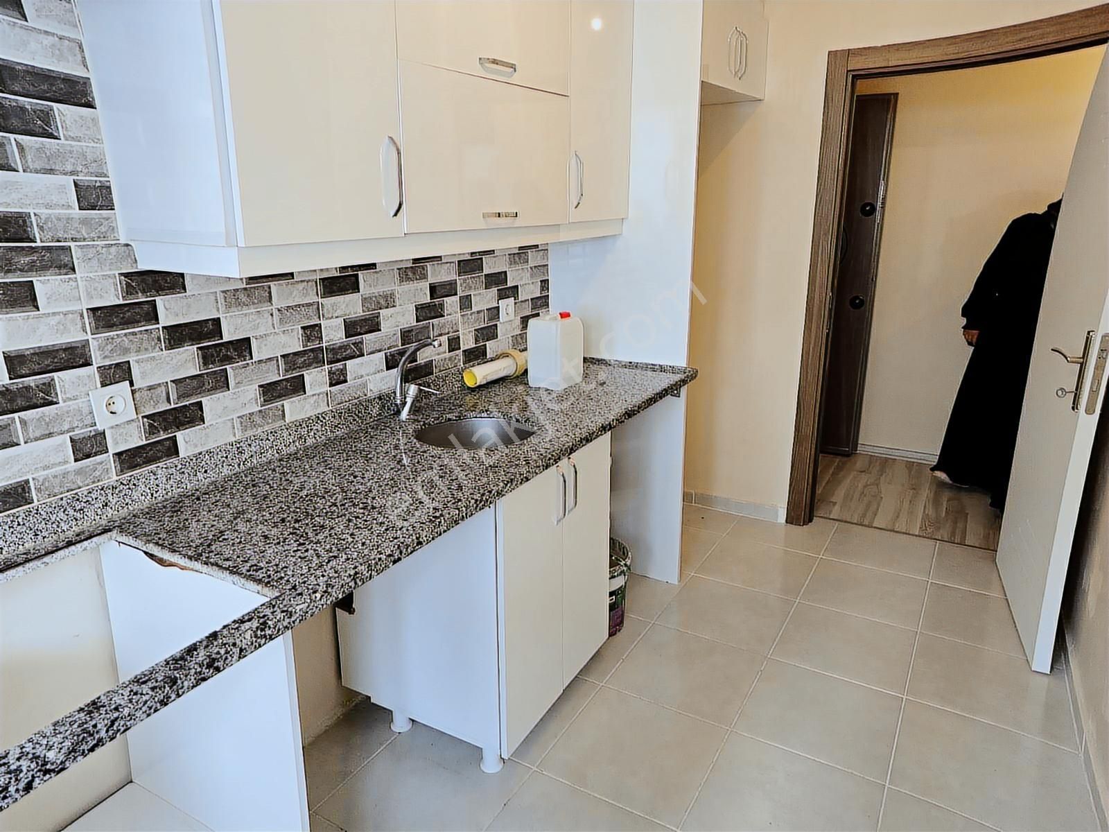 Mimar Yapıdan Meydanda Satılık 2+1 Öncephe Asansörlü 1.kat - Görsel 10