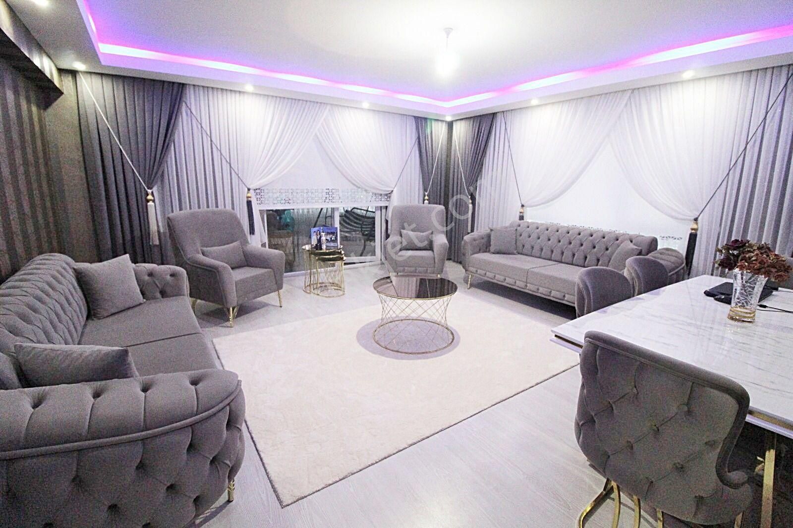 Yenimahalle Avcılar'da Lüxs Yapılı Manzaralı 3+1 Emsalsiz Daire