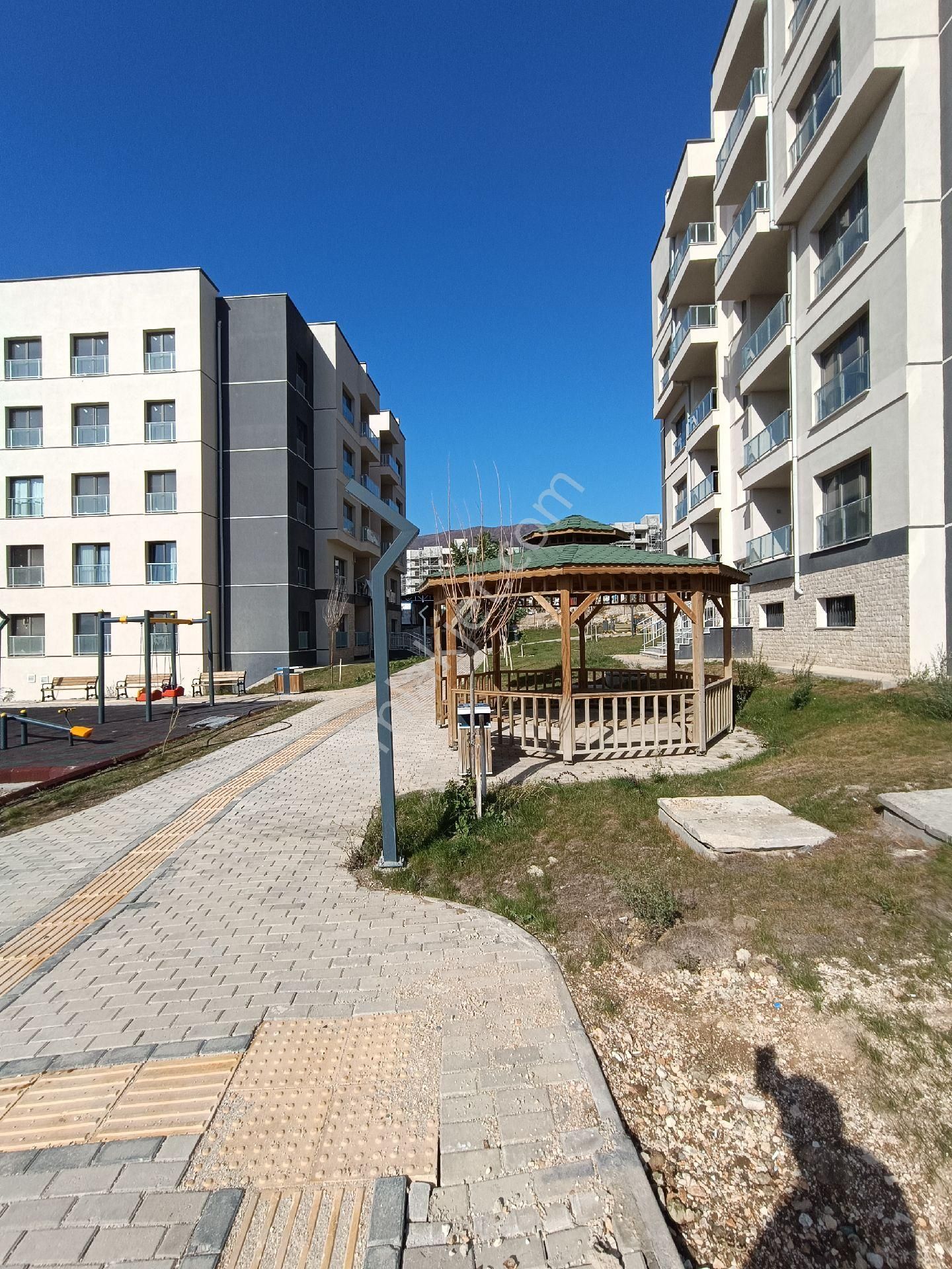 Hatay Alazi Toki 8 Bölge 1 Etaplarda Kiralık 4 Kat 3+1 Doğal Gazlı Asansörlü - Görsel 35