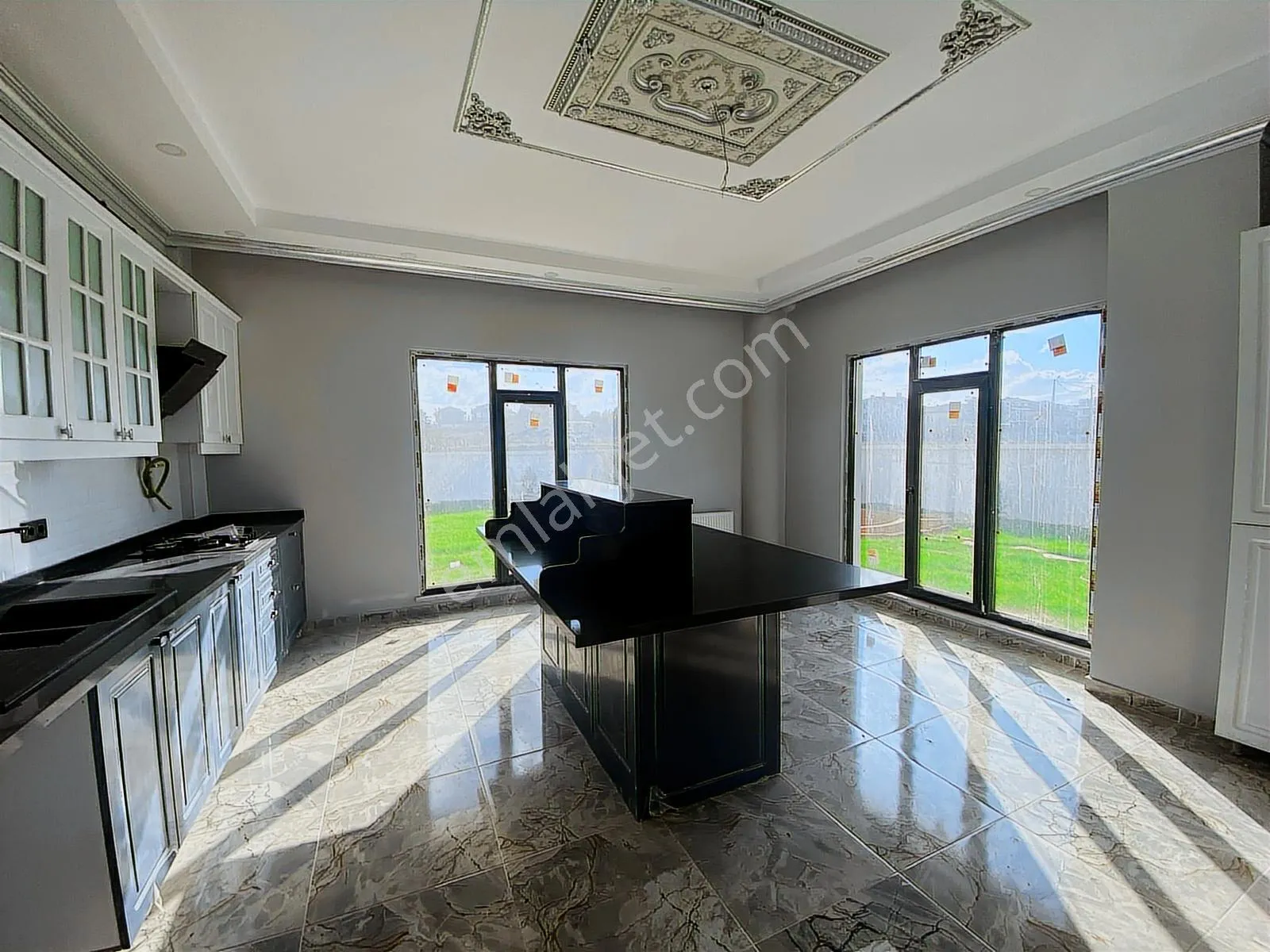 Gürpınarda Lüks Sıfır Villa Vatandaşlığa Uygun Deniz Manzaralı - Görsel 3