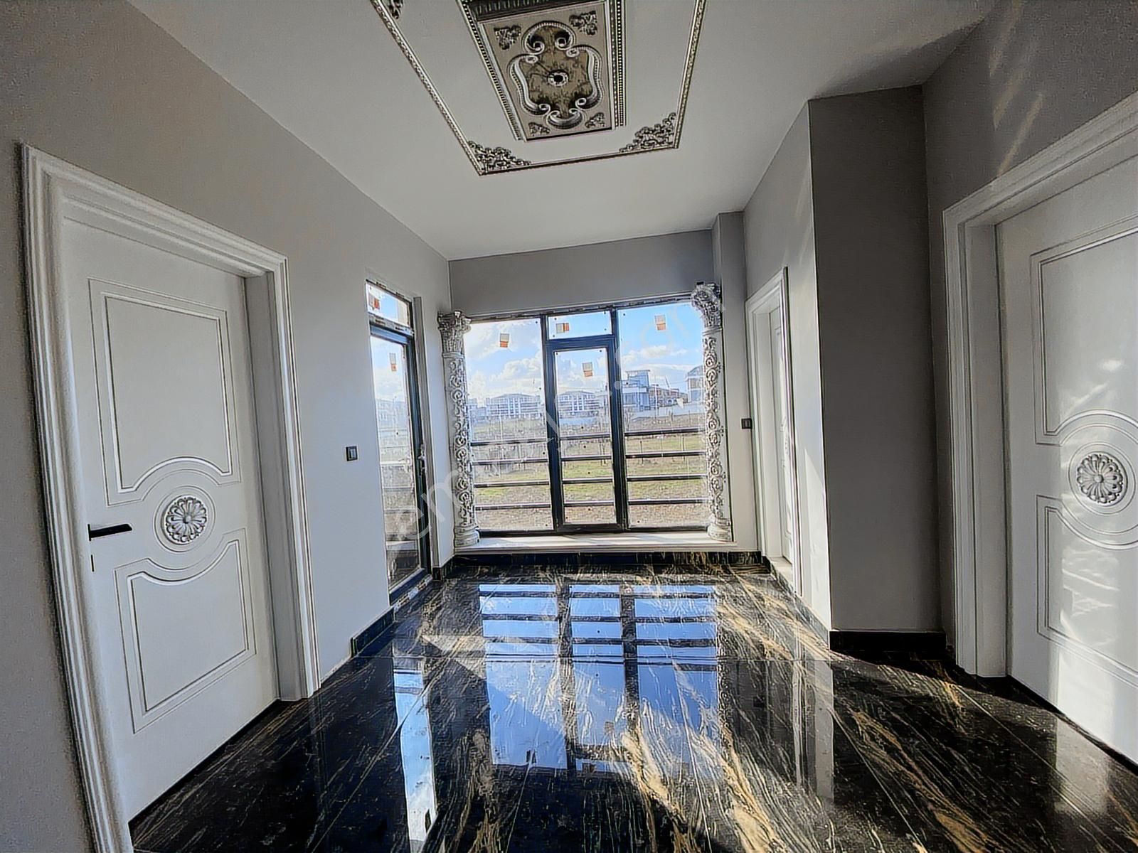 Gürpınarda Lüks Sıfır Villa Vatandaşlığa Uygun Deniz Manzaralı - Görsel 23