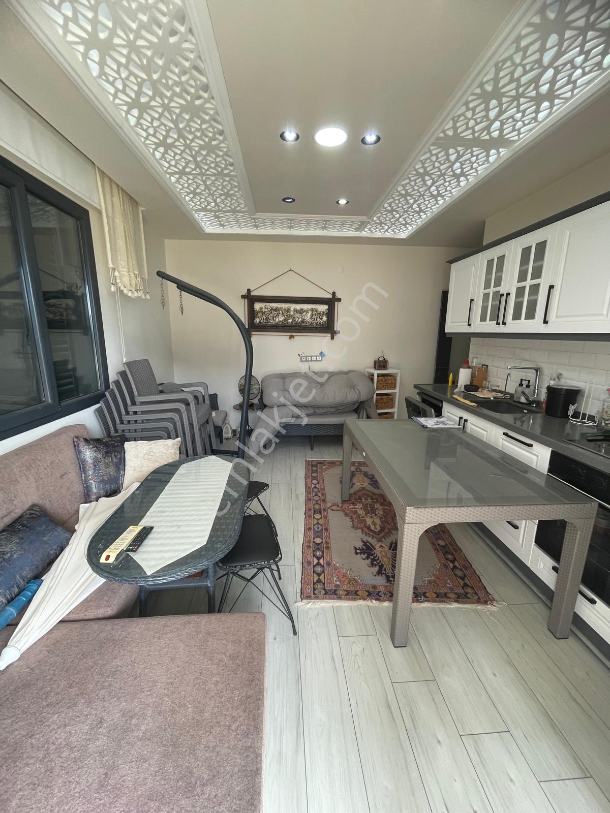 Didim'de Havuzlu Site İçerisinde Aciliyetten Satılık Sıfır Eşyalı 2+1 Daire - Görsel 2