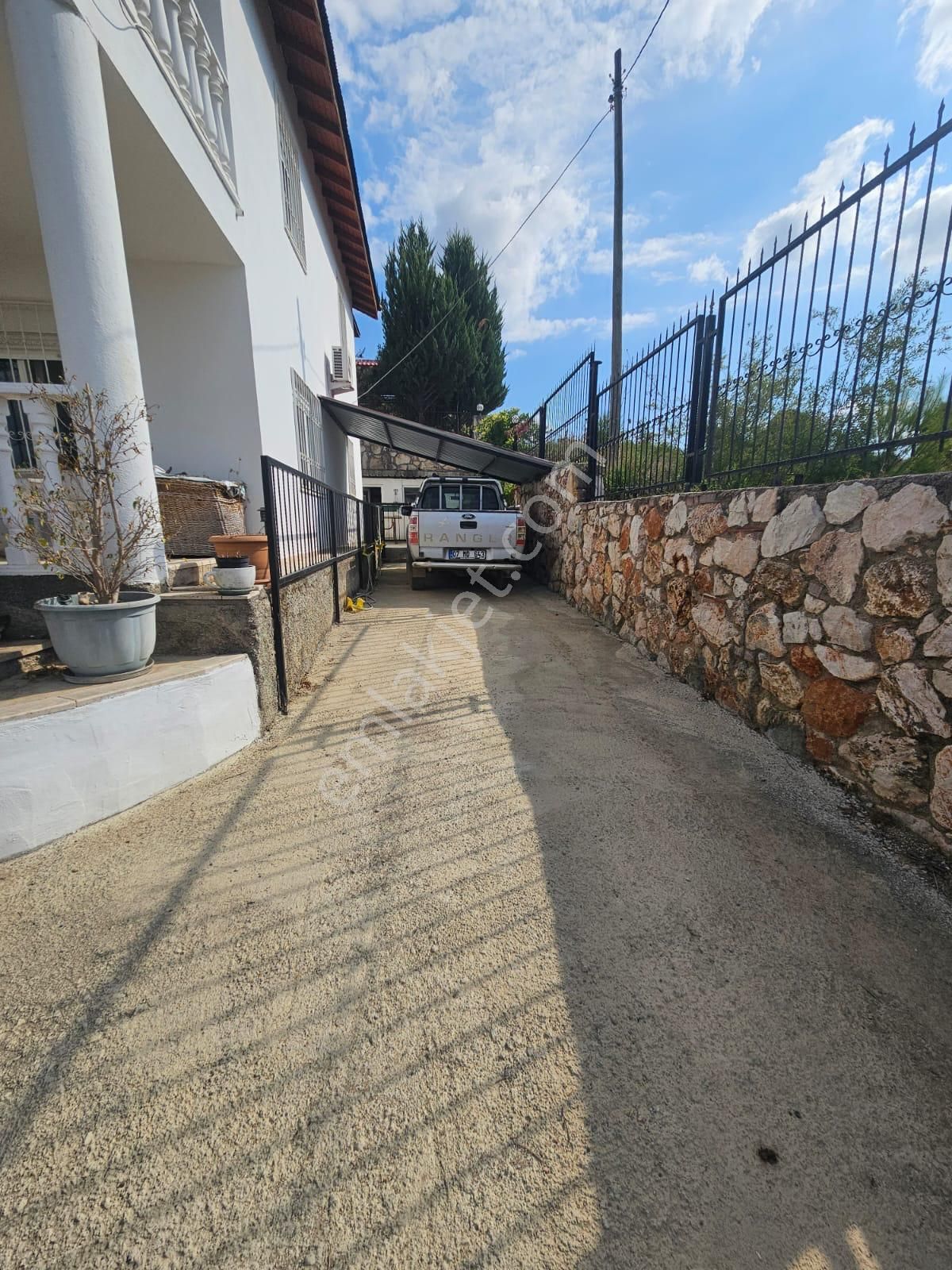 Manavgat Sarılar'da 1000 M² Arsa İçinde 4+1 Satılık Villa - Görsel 7