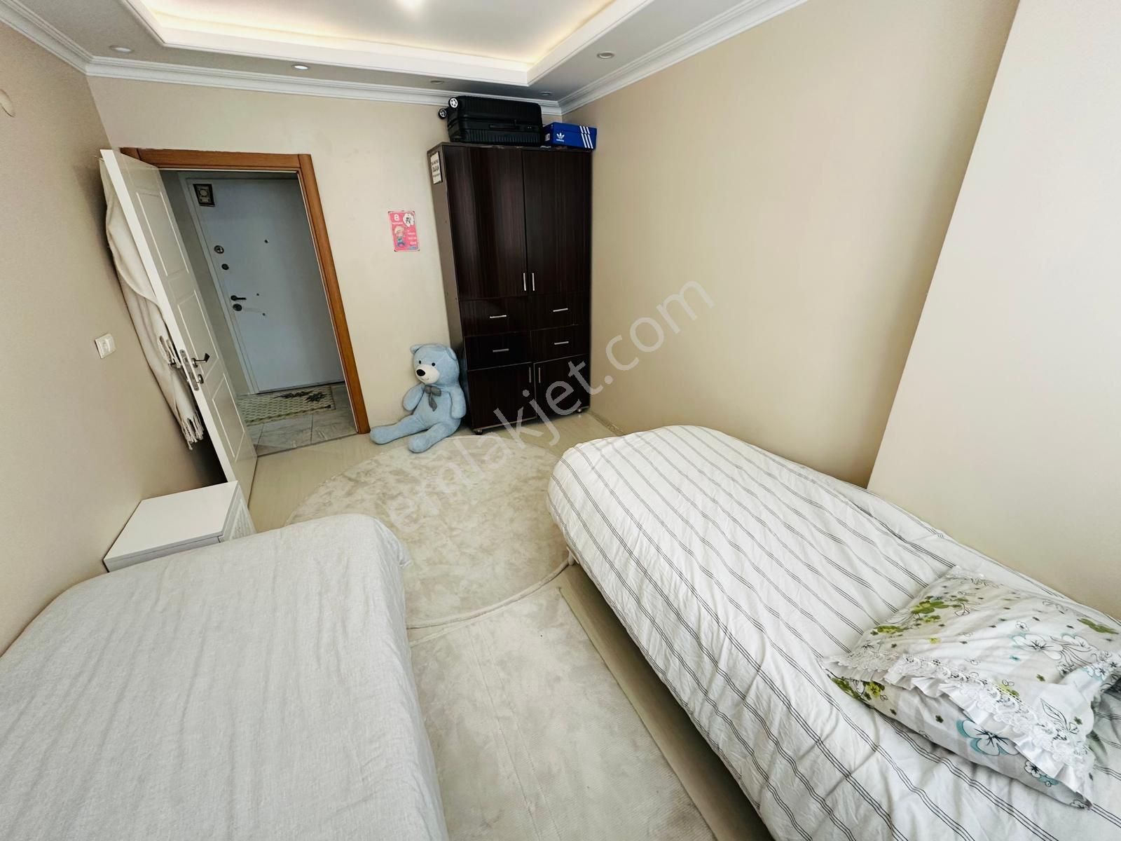 Özgür İnşaat'tan Site İçerisinde 3+1 135m2 Cadde Üstü Lüx 3.kat Daire - Görsel 19