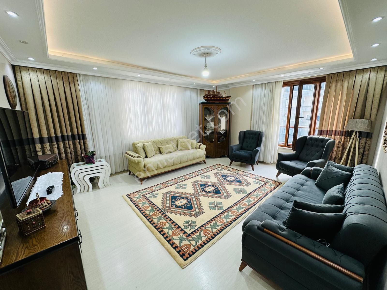 Özgür İnşaat'tan Site İçerisinde 3+1 135m2 Cadde Üstü Lüx 3.kat Daire - Görsel 2