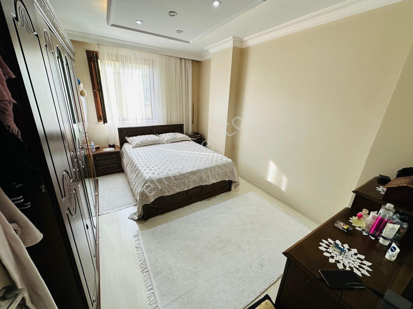 Özgür İnşaat'tan Site İçerisinde 3+1 135m2 Cadde Üstü Lüx 3.kat Daire - Görsel 12