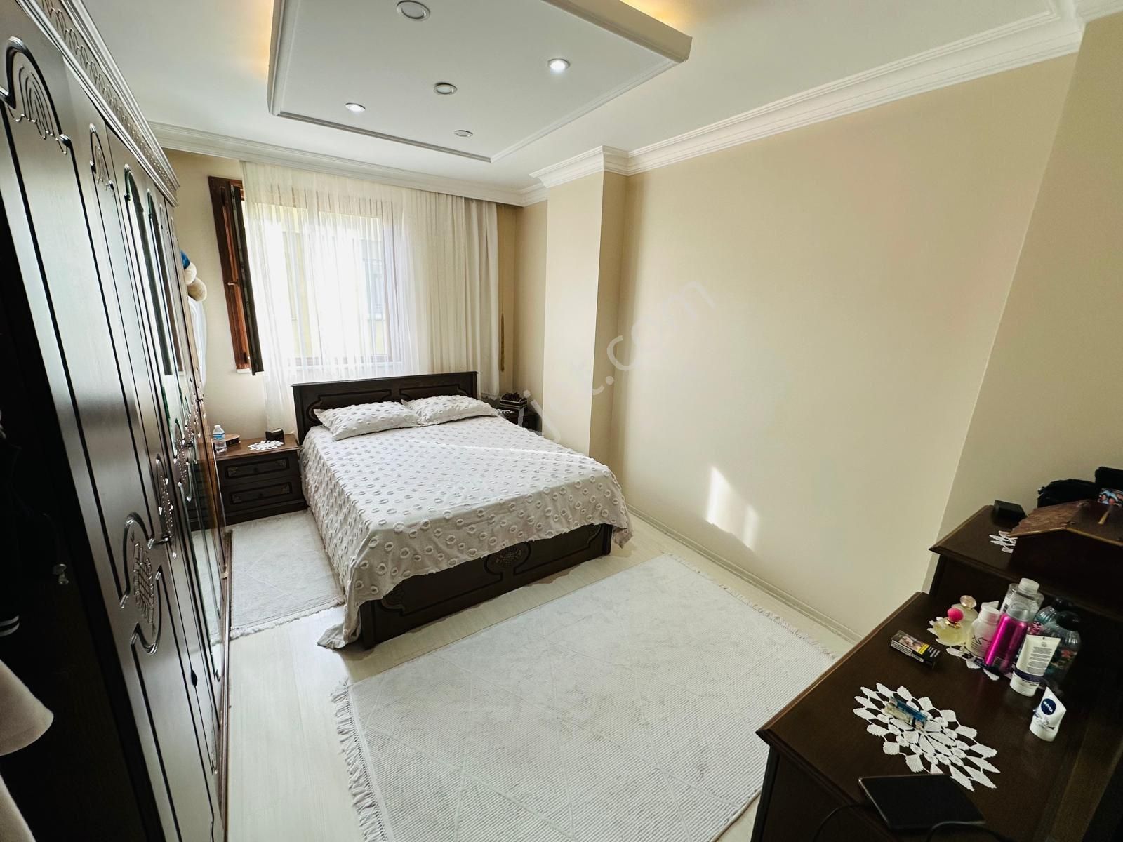 Özgür İnşaat'tan Site İçerisinde 3+1 135m2 Cadde Üstü Lüx 3.kat Daire - Görsel 13