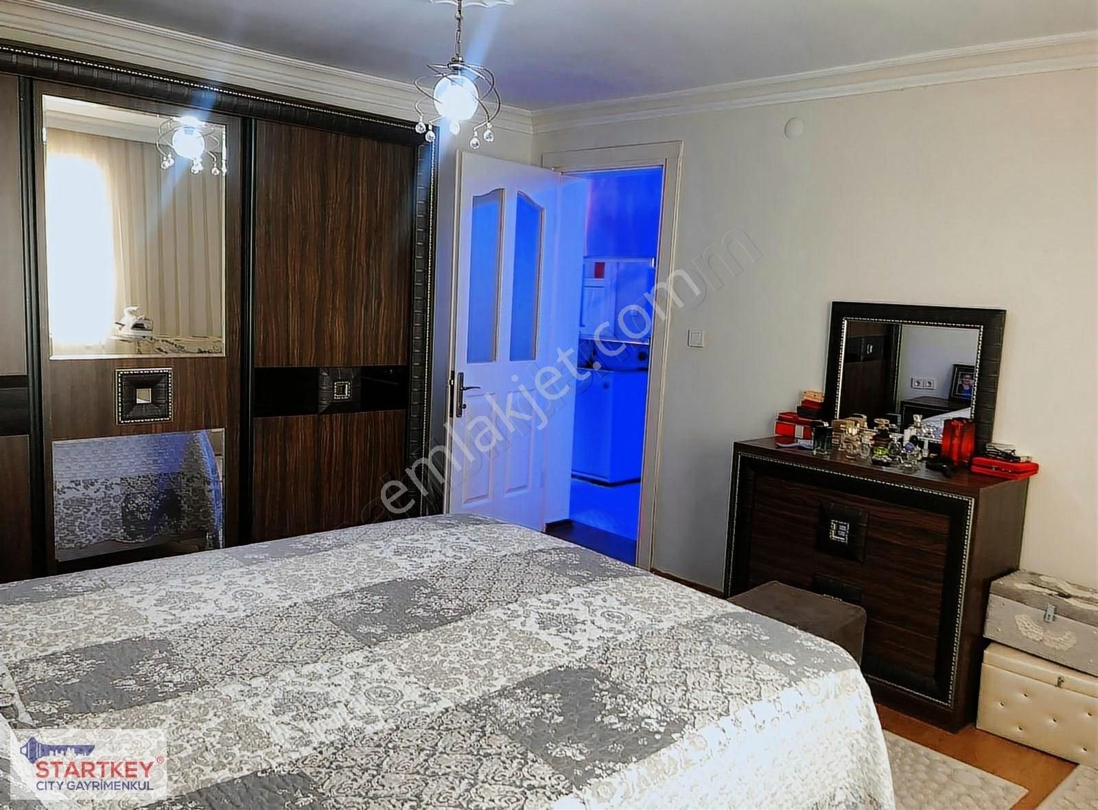 Bayraklıda Deniz Manzaralı Acil 2 Dükkan Ve 4+1 Satılık Daire - Görsel 17