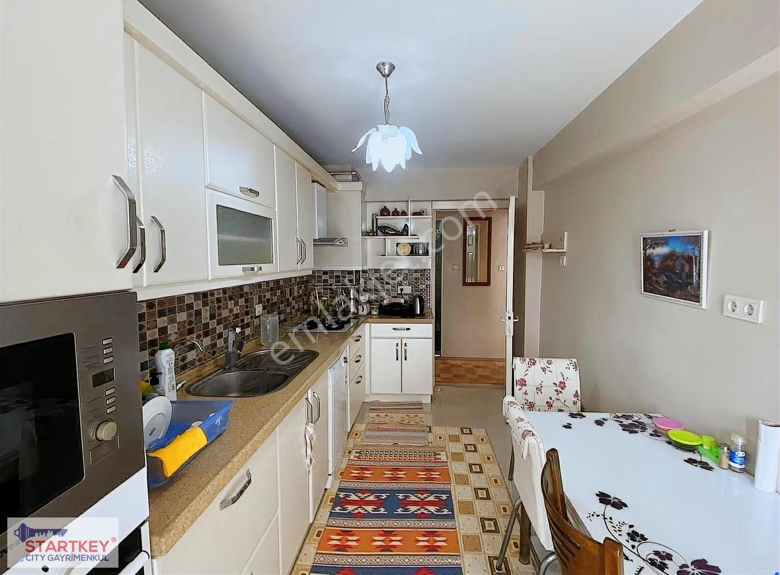 İzmir Bayraklı Adalet Mahallesinde Satılık 3+1 Geniş Daire - Görsel 2