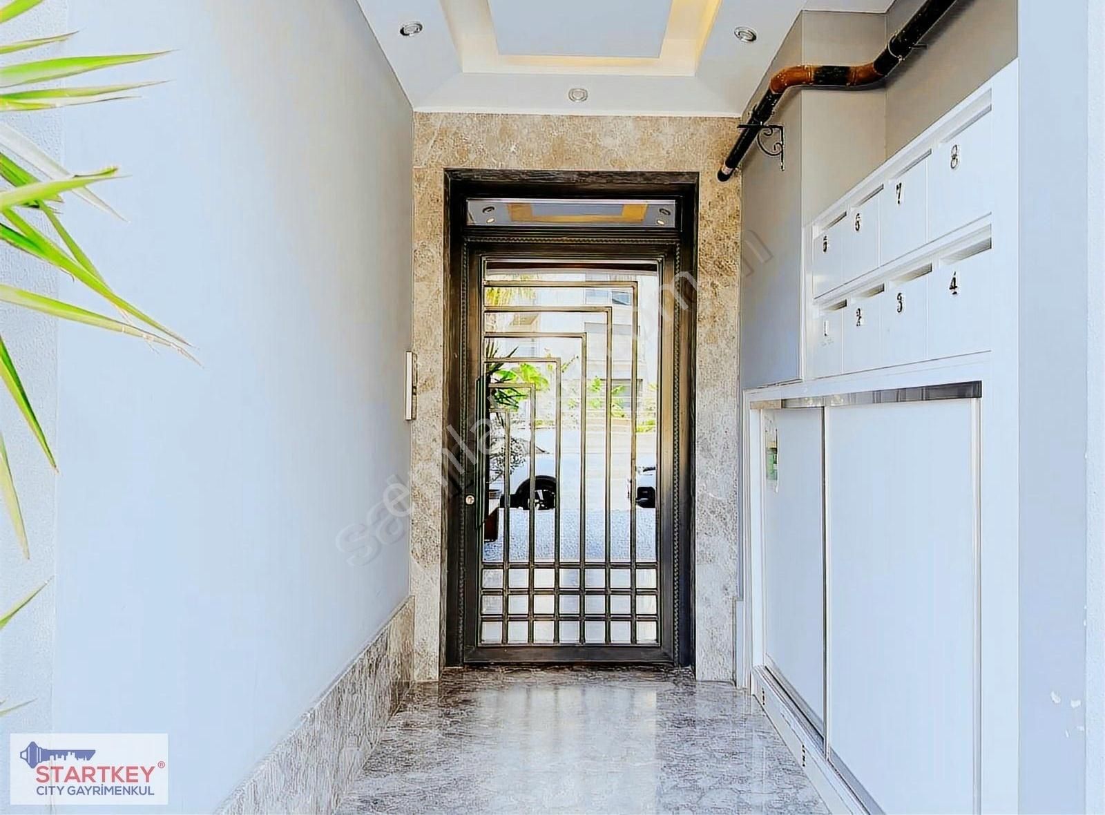 Bostanlı Caher Dudayev Bulvarında Yeni Binada Satılık 4+1 Daire - Görsel 8