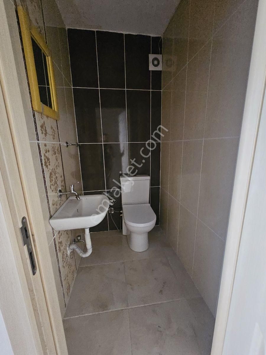 Güzelyurt Asansörlü Dubleks İçerden Merdivenli - Görsel 23