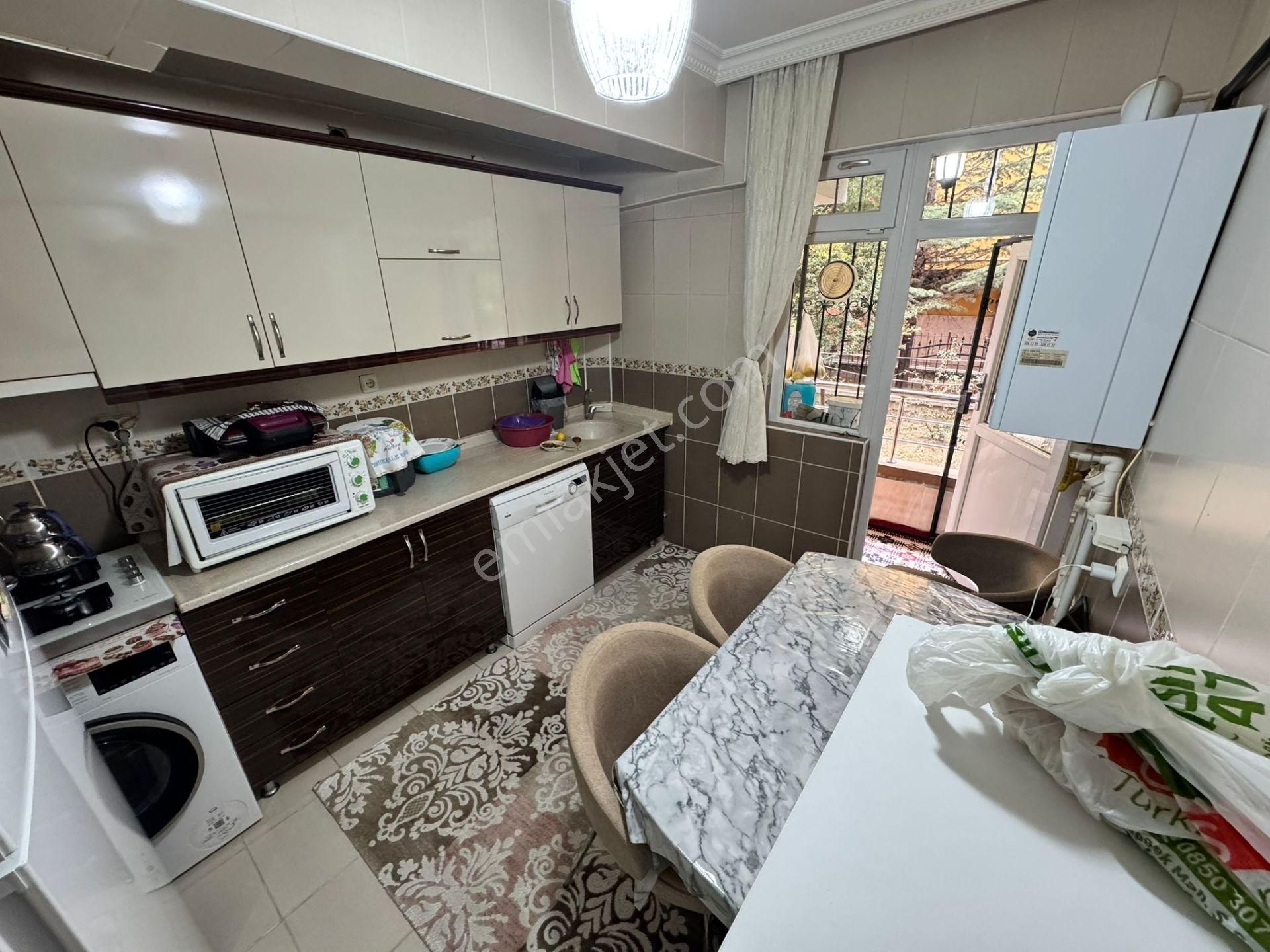 Karapürçek'te Muhtarlık Yakını 3+1 Balkonlu Yüksek Giriş - Görsel 3