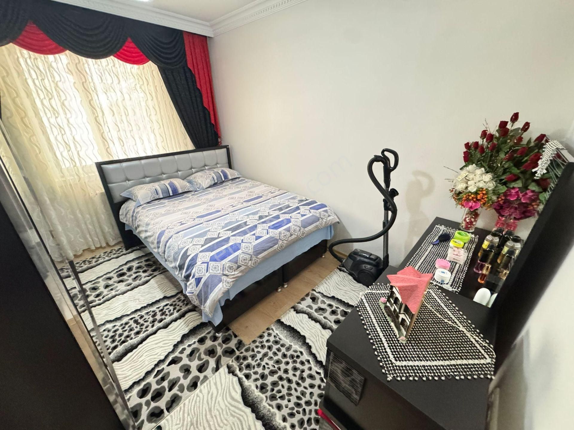 Karapürçek'te Muhtarlık Yakını 3+1 Balkonlu Yüksek Giriş - Görsel 13