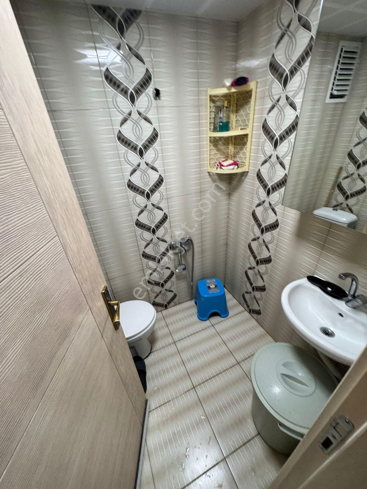 Karapürçek'te Muhtarlık Yakını 3+1 Balkonlu Yüksek Giriş - Görsel 32