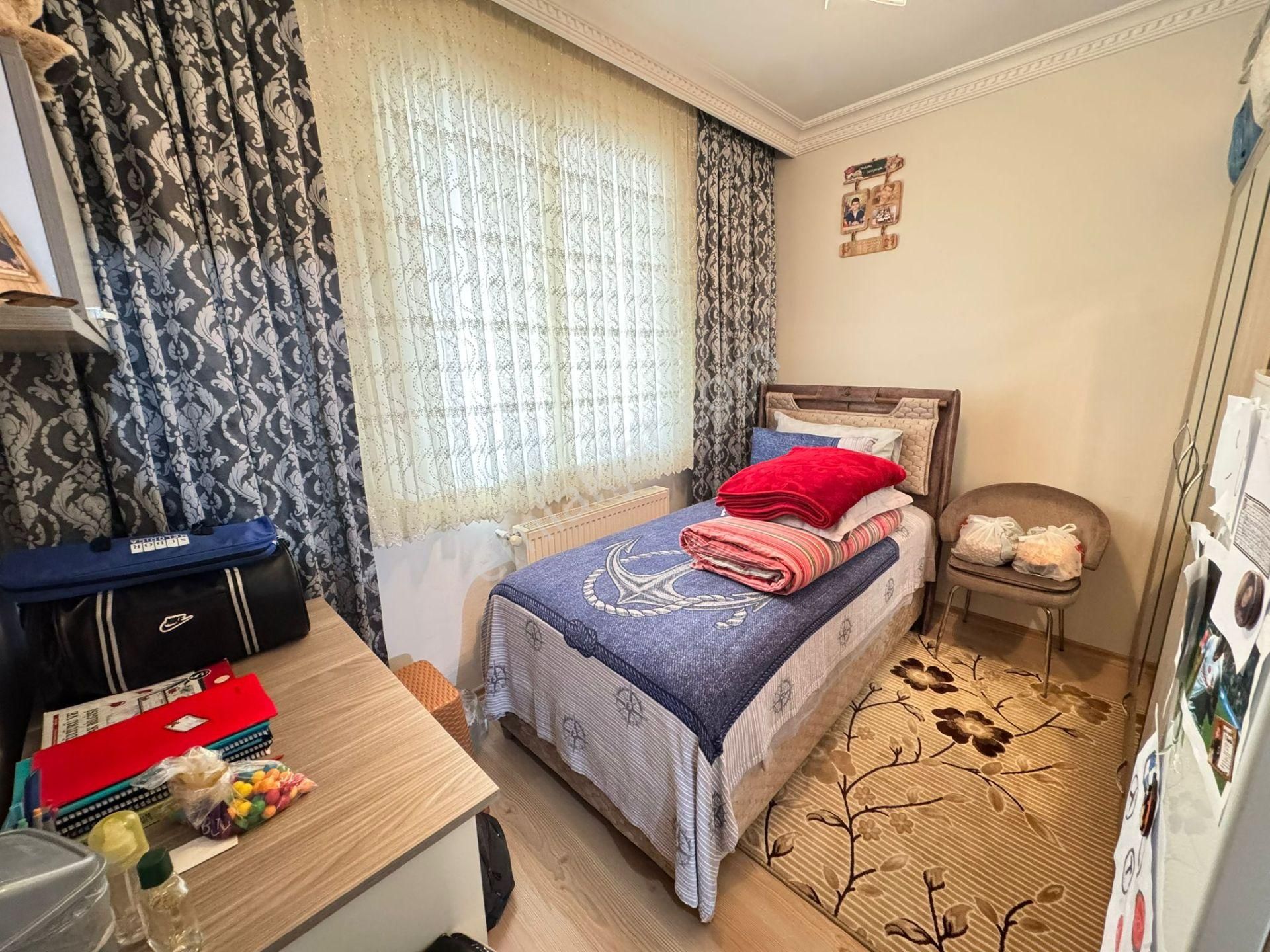 Karapürçek'te Muhtarlık Yakını 3+1 Balkonlu Yüksek Giriş - Görsel 17