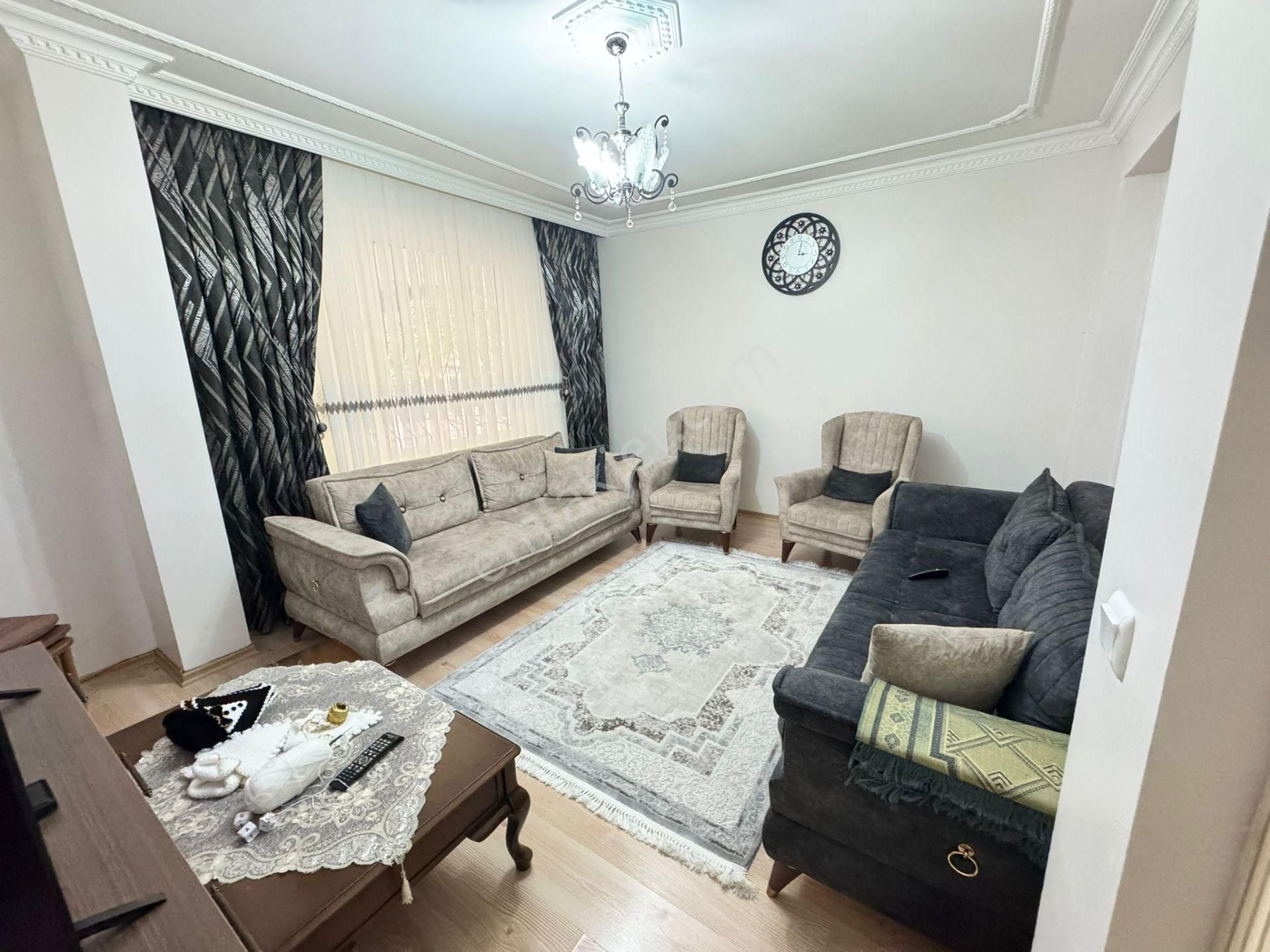 Karapürçek'te Muhtarlık Yakını 3+1 Balkonlu Yüksek Giriş - Görsel 9