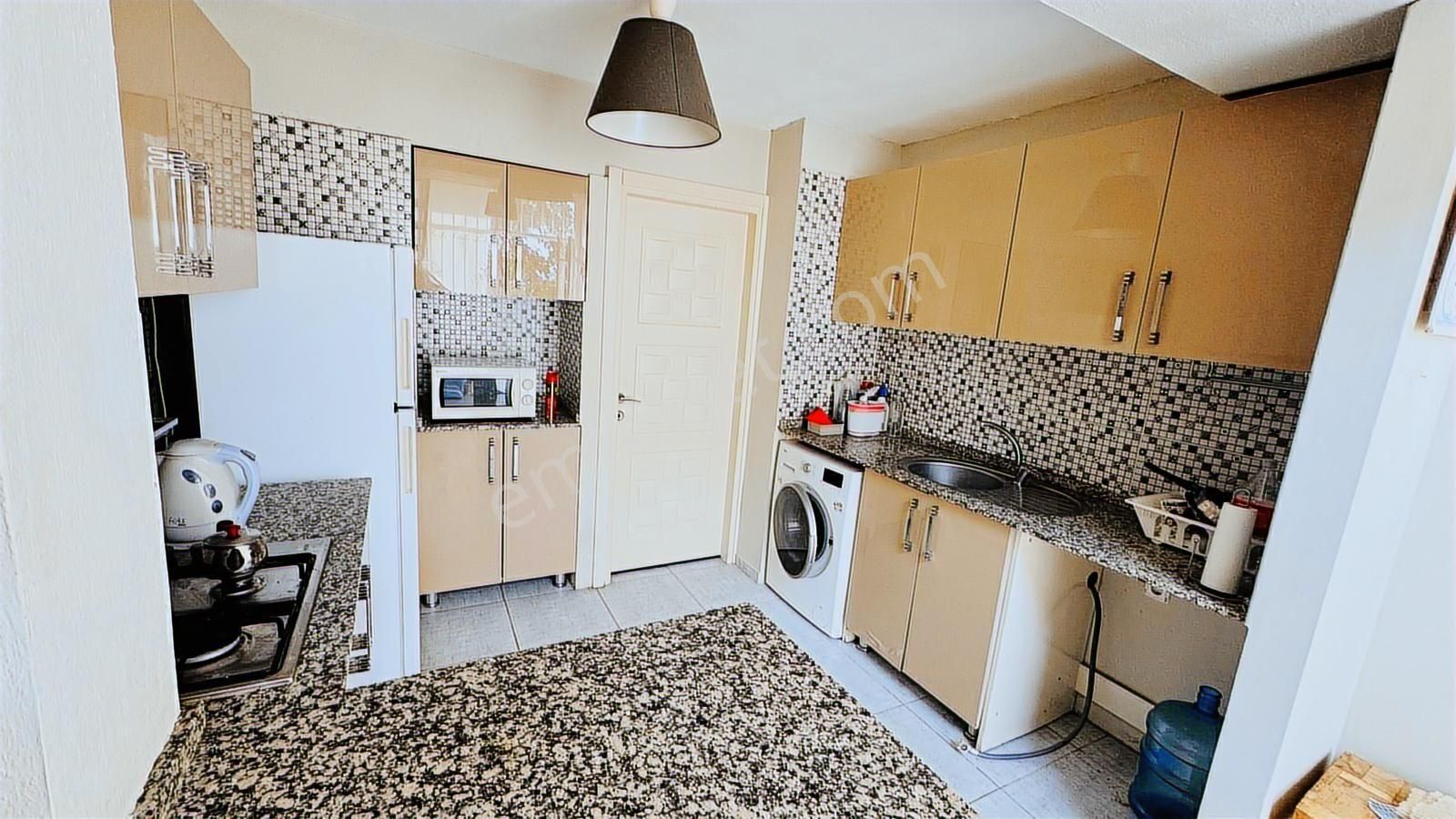 Buca Yaylacık Mah Merkezi Konumda 5+1 Eşyalı Dubleks Daire - Görsel 11