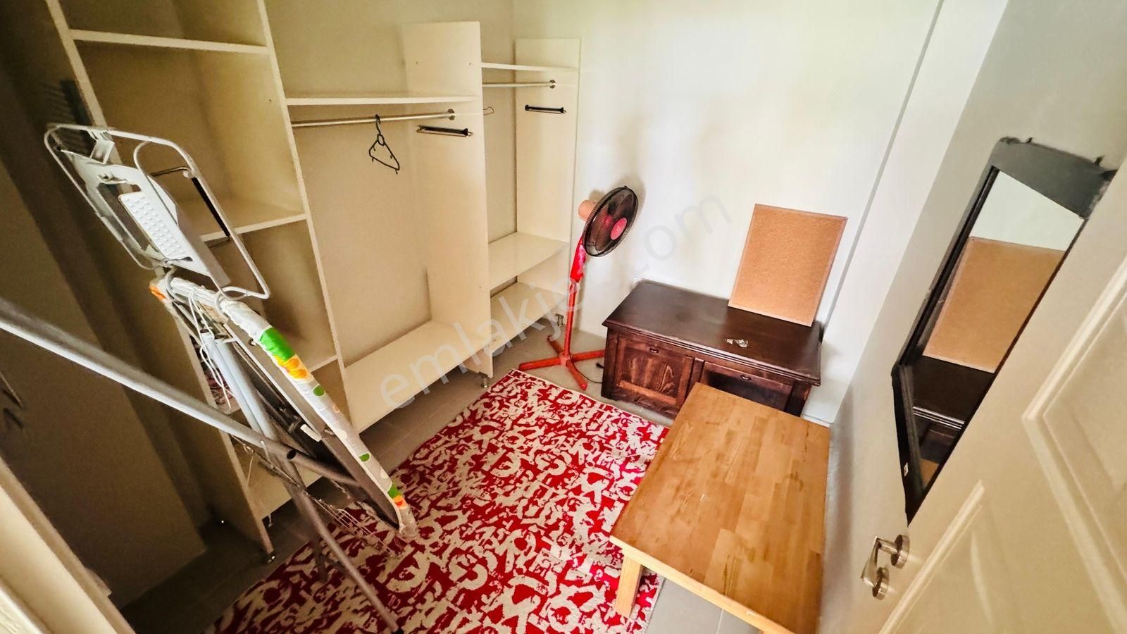 Buca Yaylacık Mah Merkezi Konumda 5+1 Eşyalı Dubleks Daire - Görsel 15