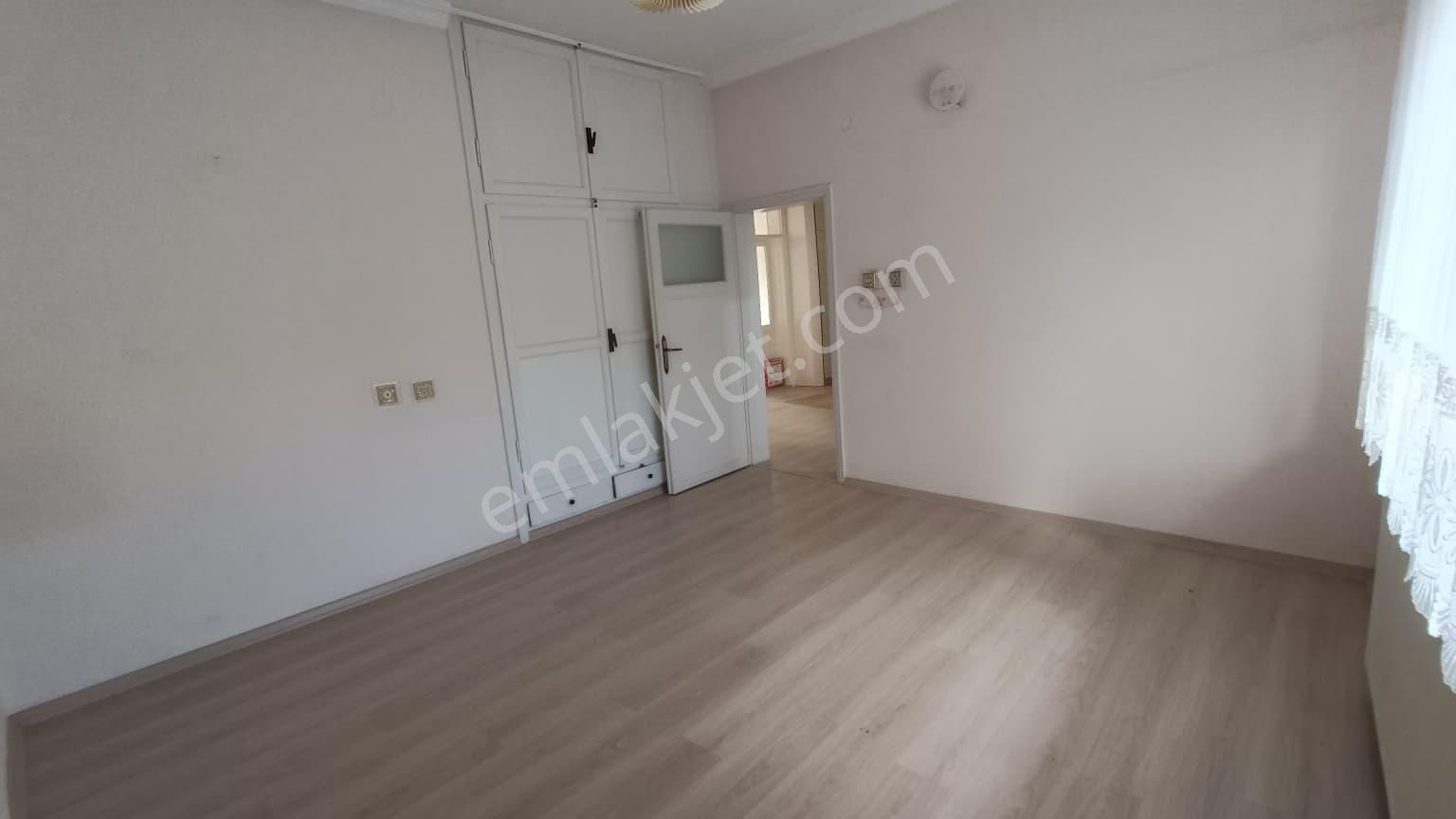 350 Evler Mahallesinde 3 Katlı Bina Satılıktır - Görsel 14