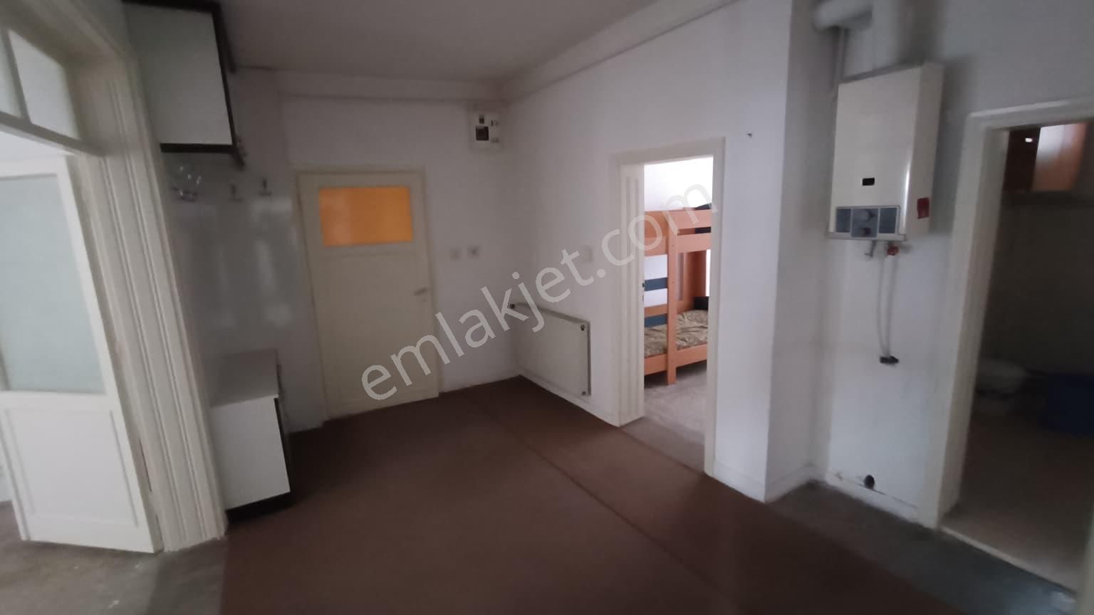 350 Evler Mahallesinde 3 Katlı Bina Satılıktır - Görsel 21