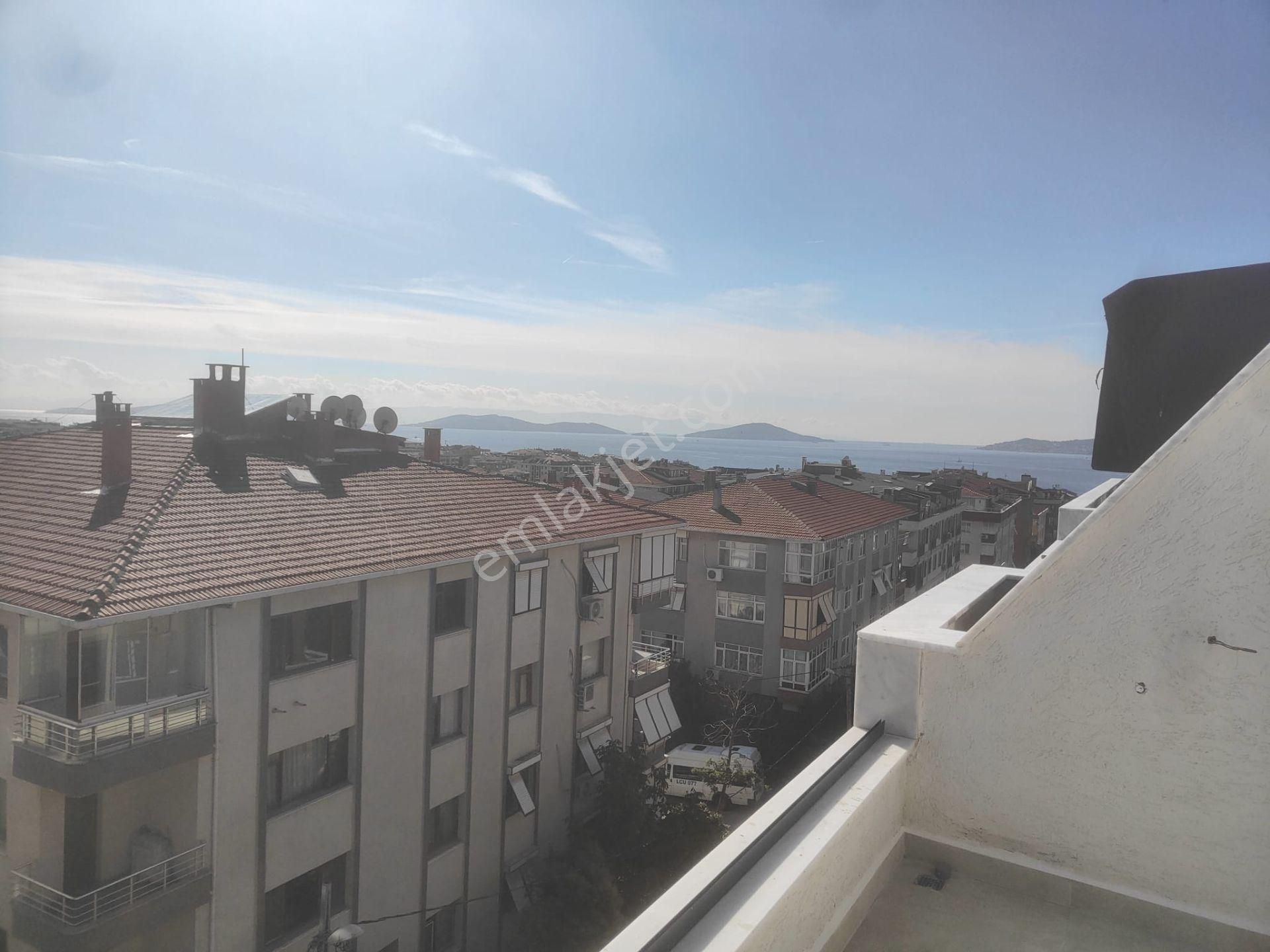 Emlak Dünyasından Altıntepede Deniz Manzaralı Dubleks - Görsel 18