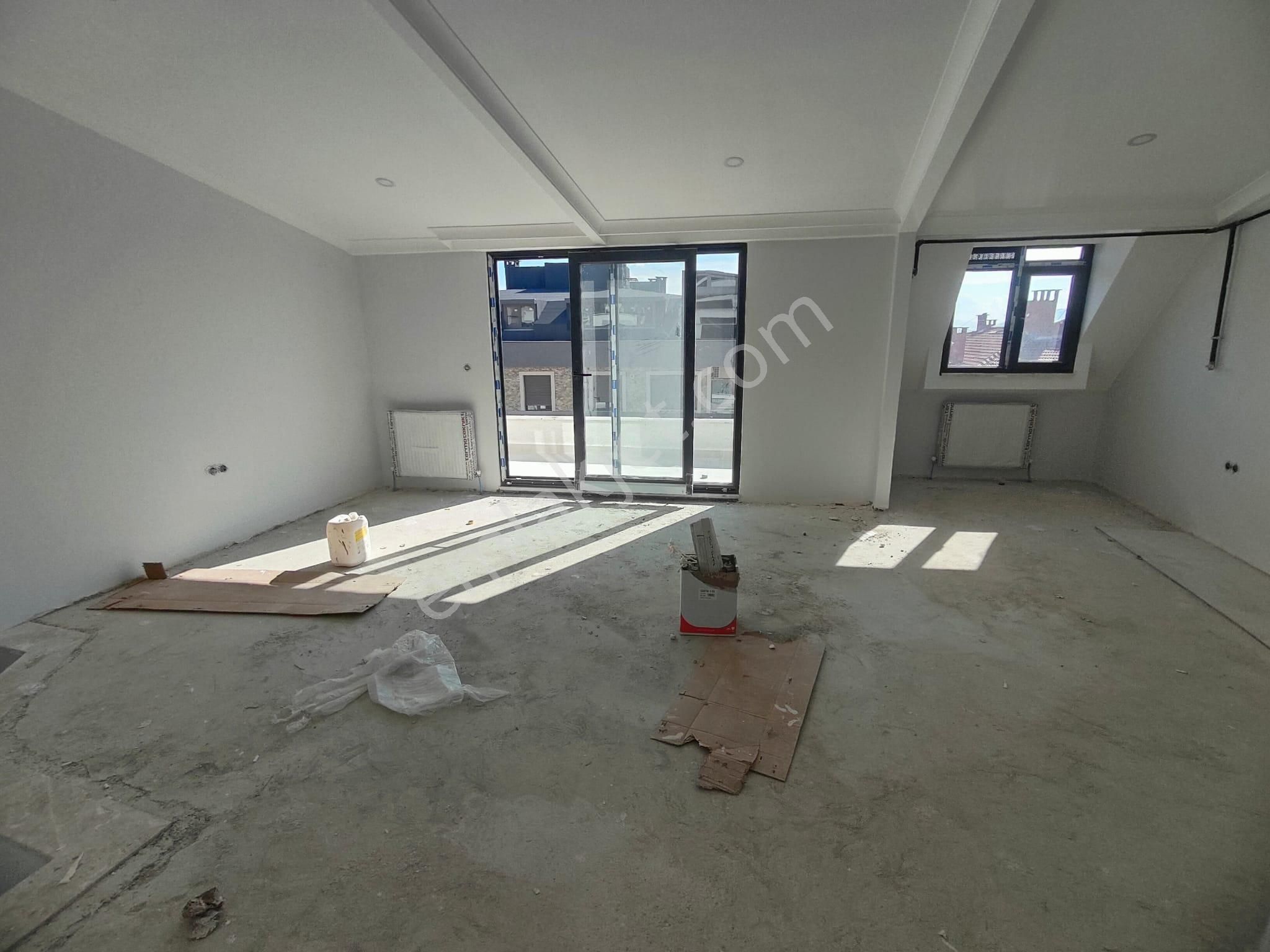 Emlak Dünyasından Altıntepede Deniz Manzaralı Dubleks - Görsel 13