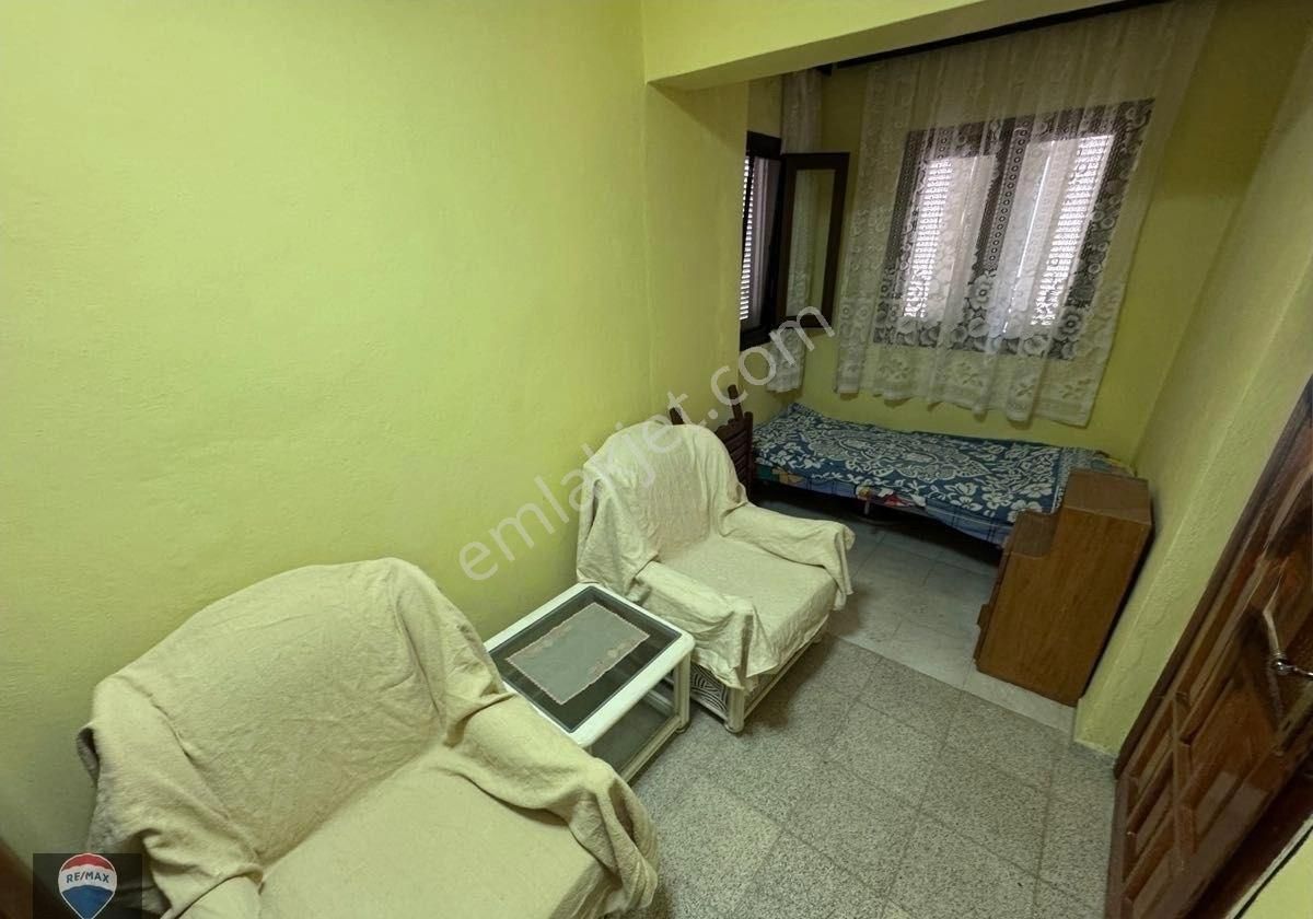 Kuşadası Karaova’da Denize Sıfır, Özel Plajlı, Köşebaşı Bahçeli Villa! - Görsel 26