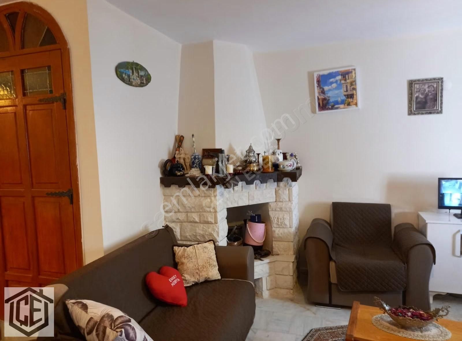 Özdere Orta Mahalle De Denize 60 Metre Site İçinde Bakımlı Villa - Görsel 33