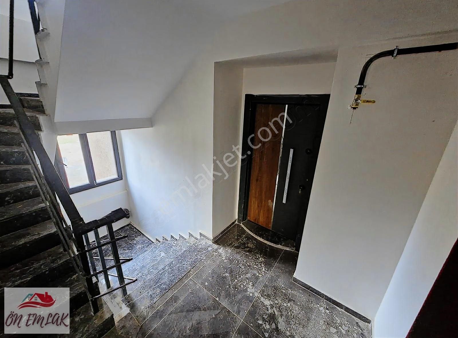 Ön Emlak'tan Burhaniye Bahçelievlerde Satılık Sıfır 1+1 Daire! - Görsel 17