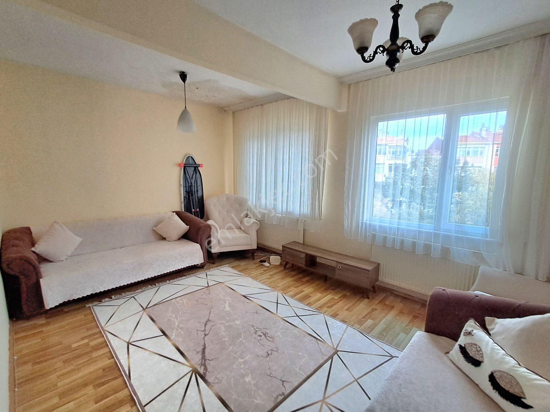 Satılık Bina. Fatih - Şehremini Büyük Saray Meydanında, Meydan Cepheli. - Görsel 7