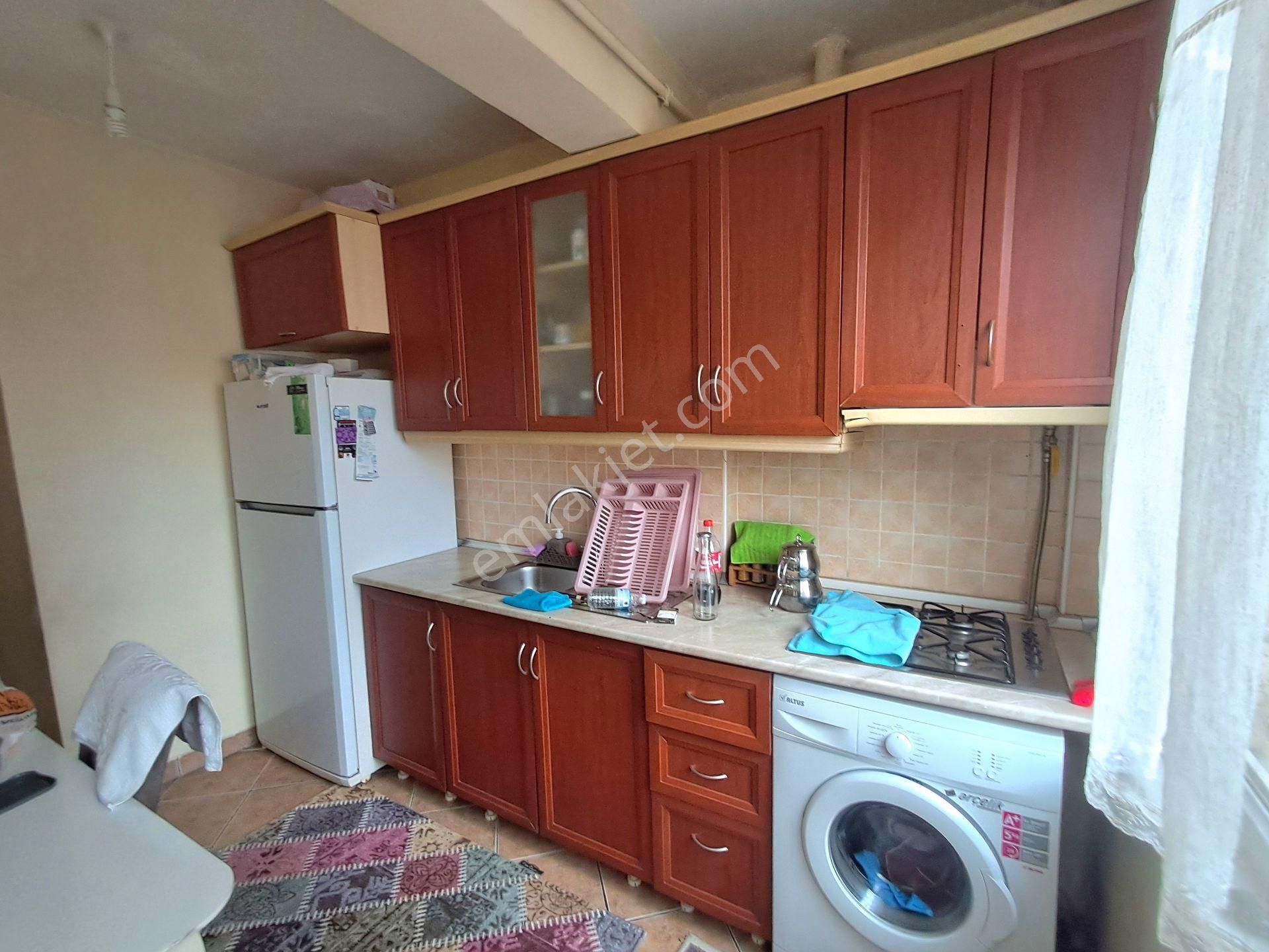 Satılık Bina. Fatih - Şehremini Büyük Saray Meydanında, Meydan Cepheli. - Görsel 18