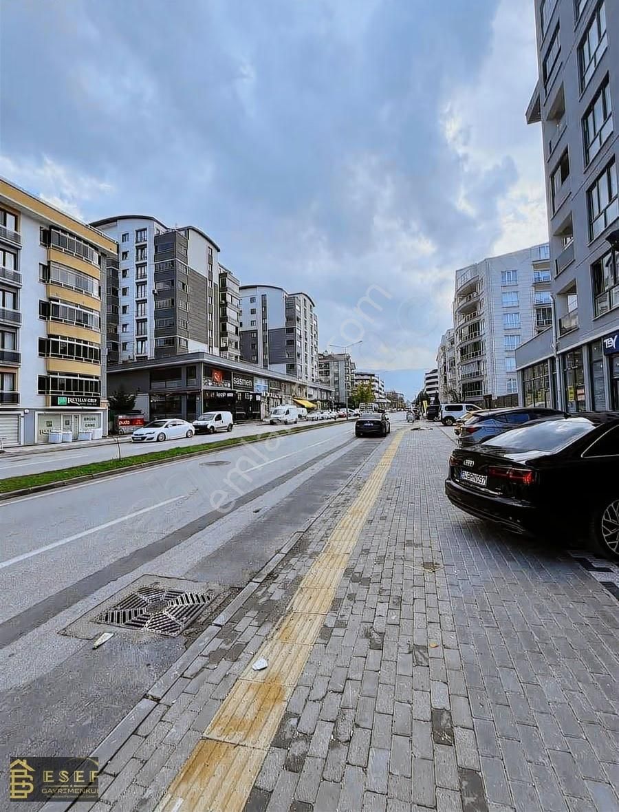 Merkezi Lokasyon Cadde Üzerinde Ön Ve Yan Kullanım Alanlı Dükkan - Görsel 12