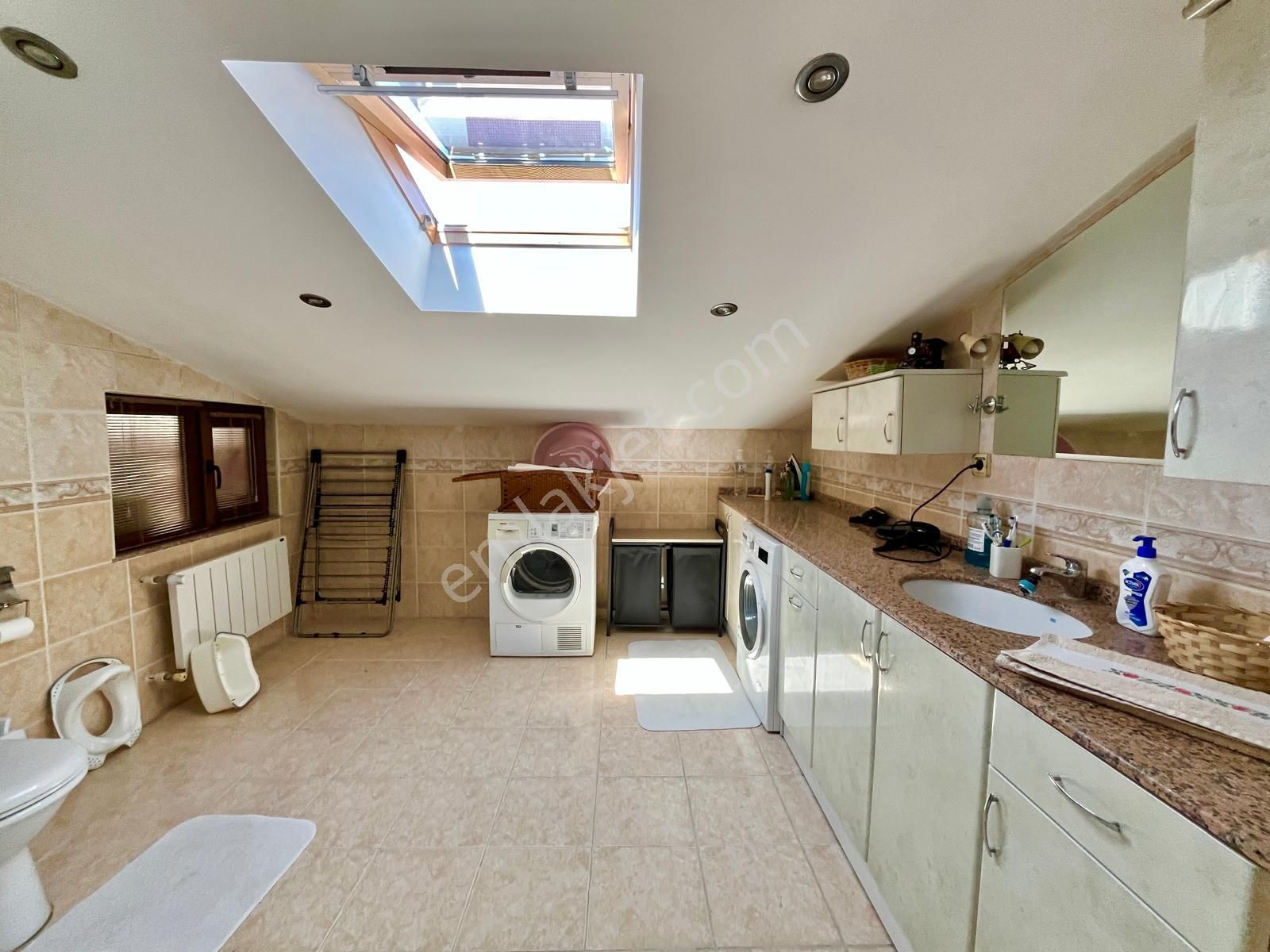 19 Mayıs Mah.de Kapalı Otoparklı Az Katlı Binada 165 M2 Net 5+1 Dublex - Görsel 20