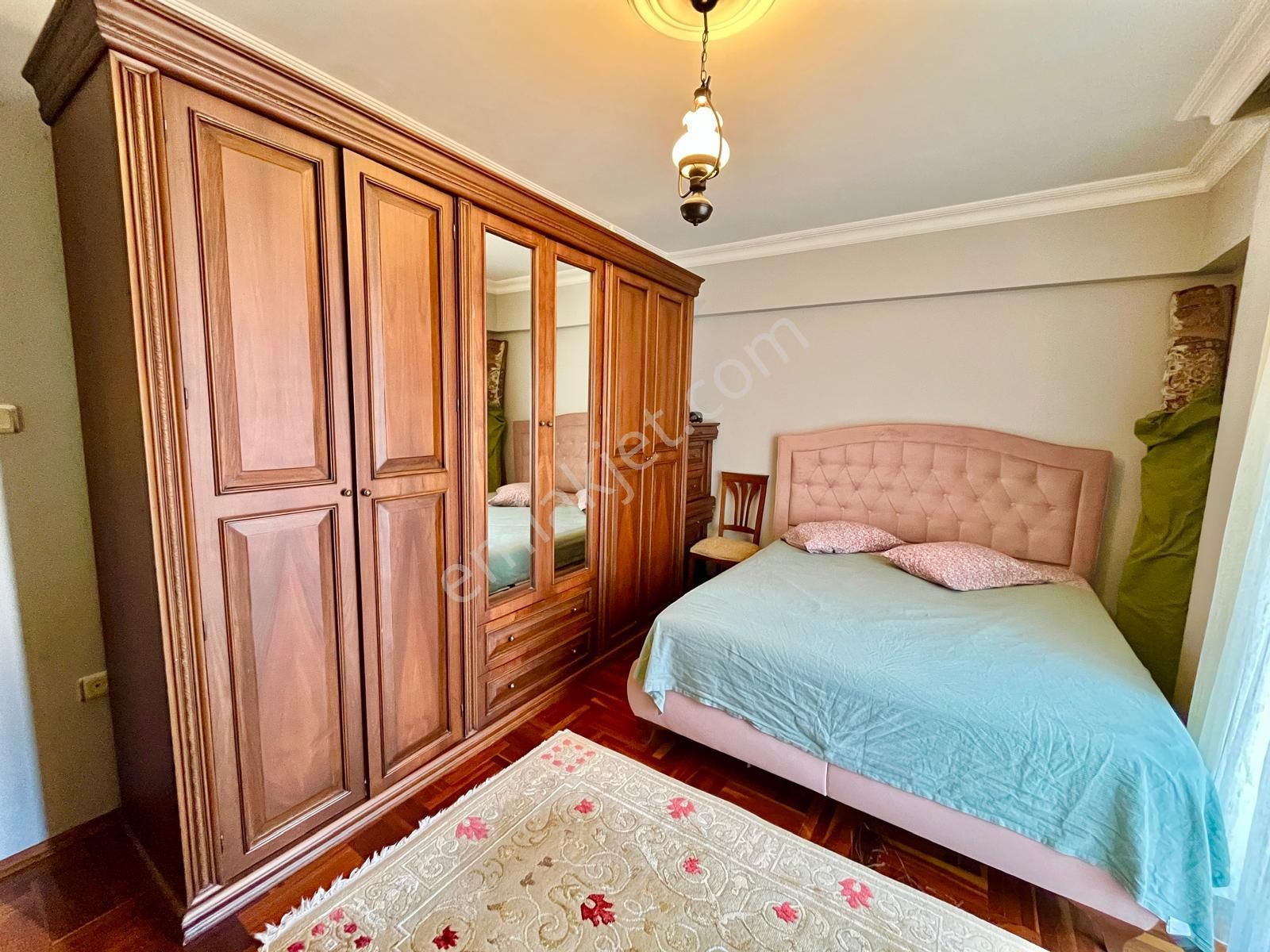 19 Mayıs Mah.de Kapalı Otoparklı Az Katlı Binada 165 M2 Net 5+1 Dublex - Görsel 9