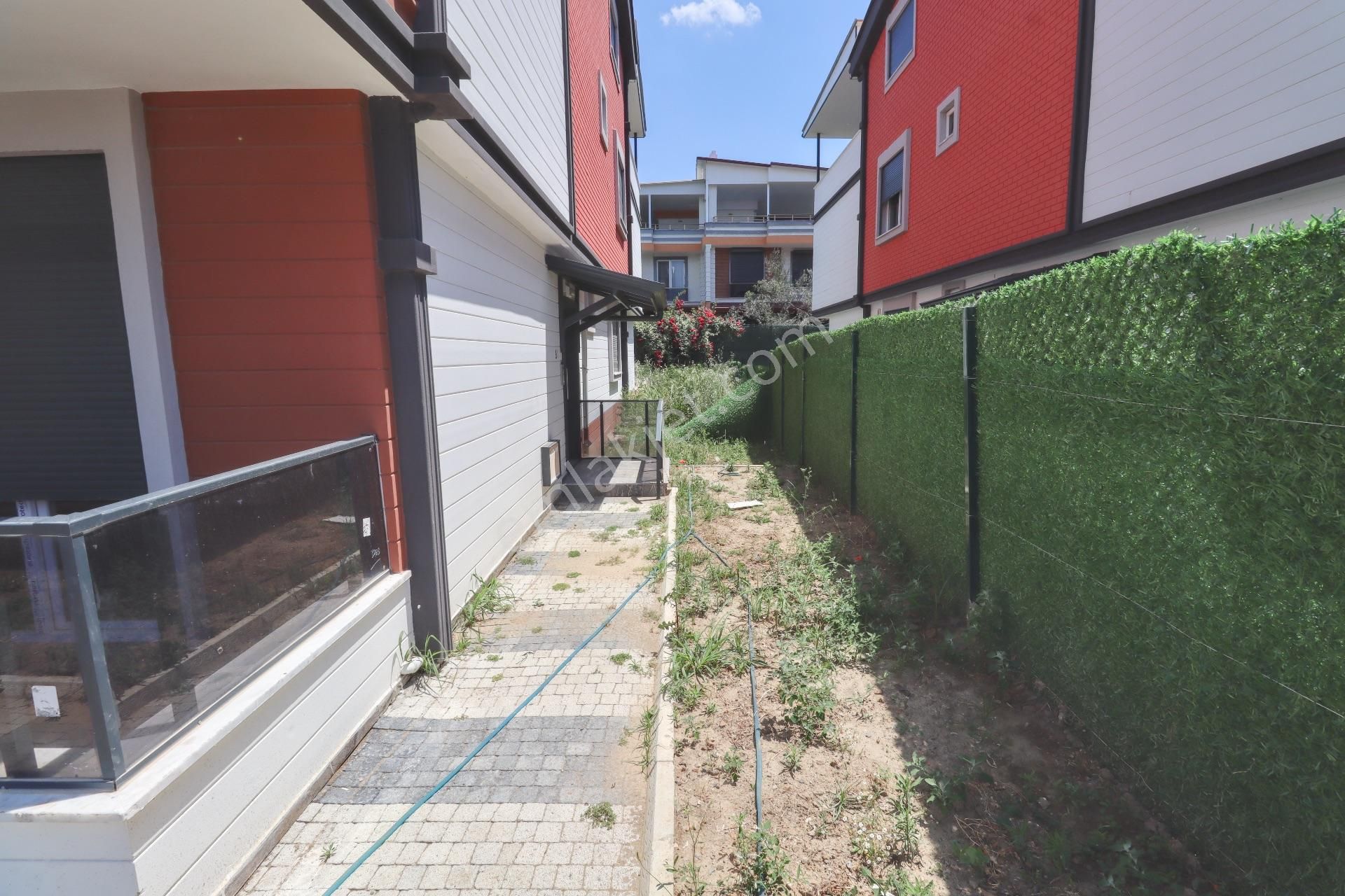 Güre'de Satılık 4+1 Sıfır Villa Denize 400 Metre - Görsel 5