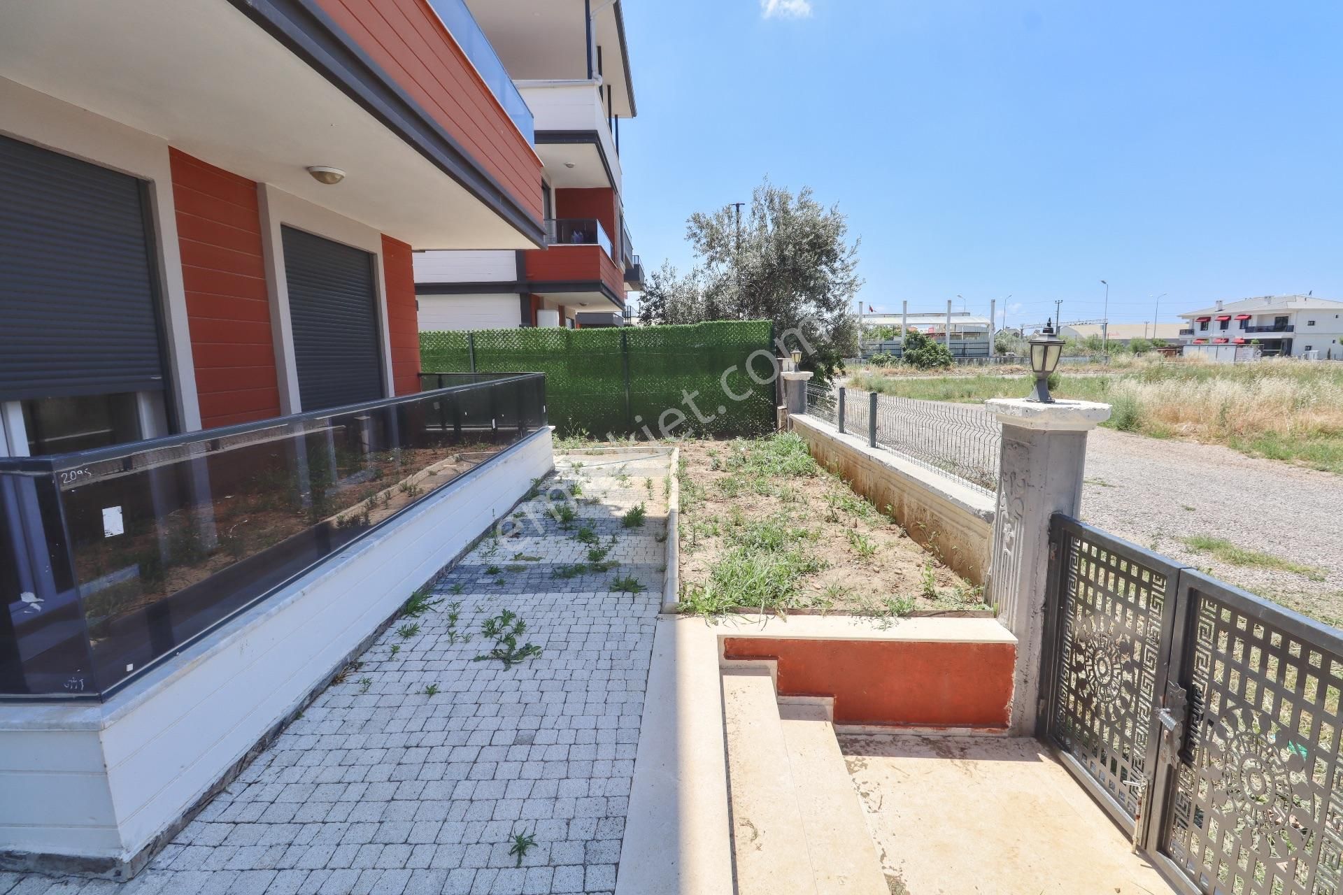 Güre'de Satılık 4+1 Sıfır Villa Denize 400 Metre - Görsel 7