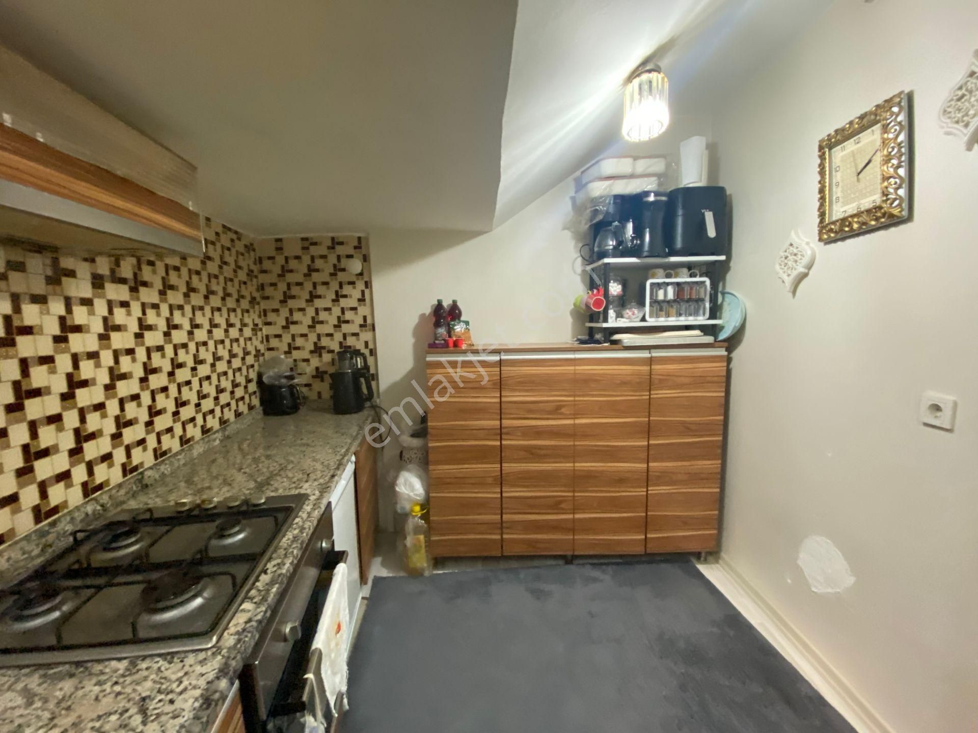 Avrupa Emlak Tan Esenler Fatih Mah 88m² 2+1 Bahçe Kat,10 Yıllık,iskanlı,krediye Uygun,satılık Daire - Görsel 6