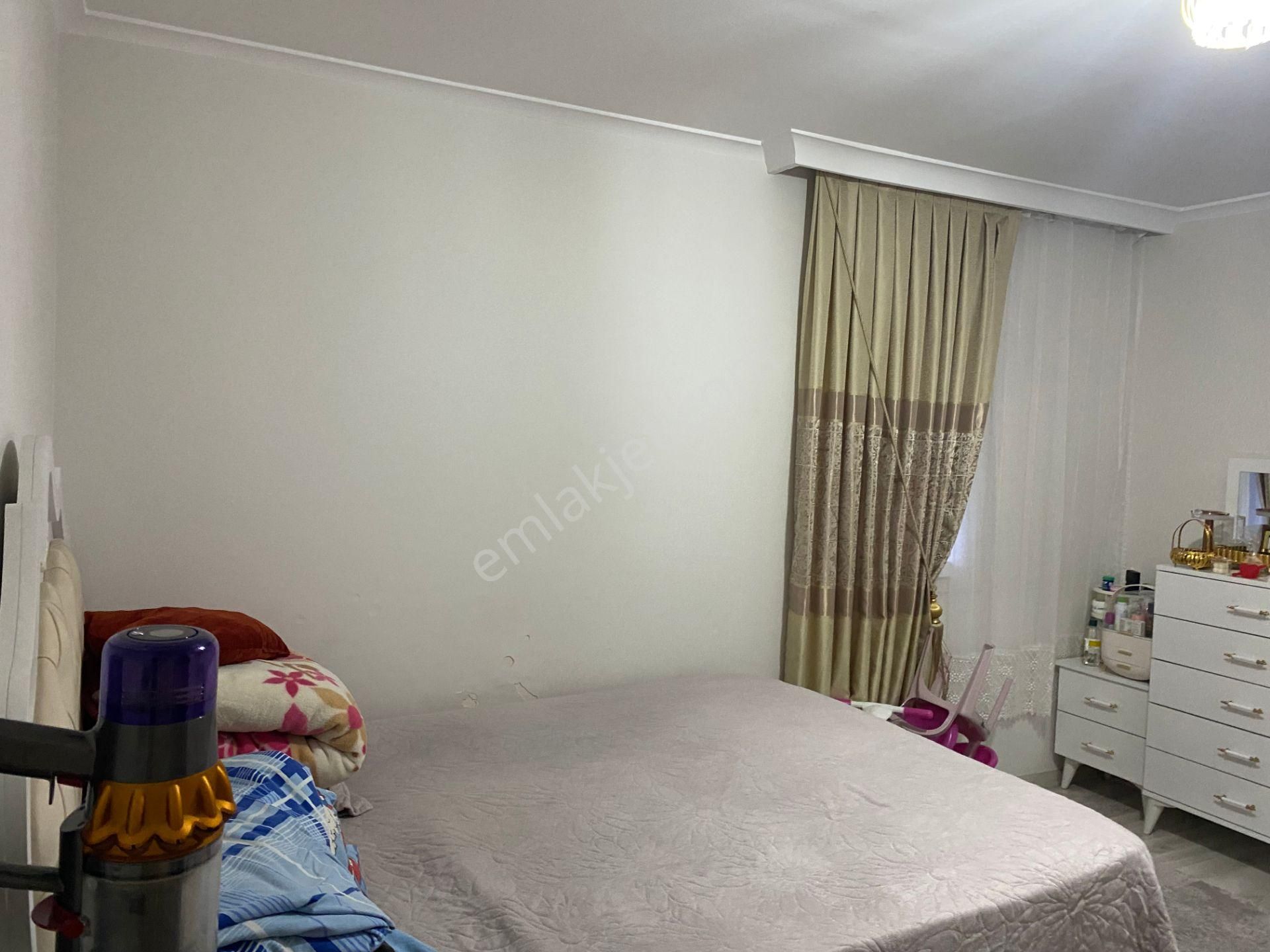 Avrupa Emlak Tan Esenler Fatih Mah 88m² 2+1 Bahçe Kat,10 Yıllık,iskanlı,krediye Uygun,satılık Daire - Görsel 8